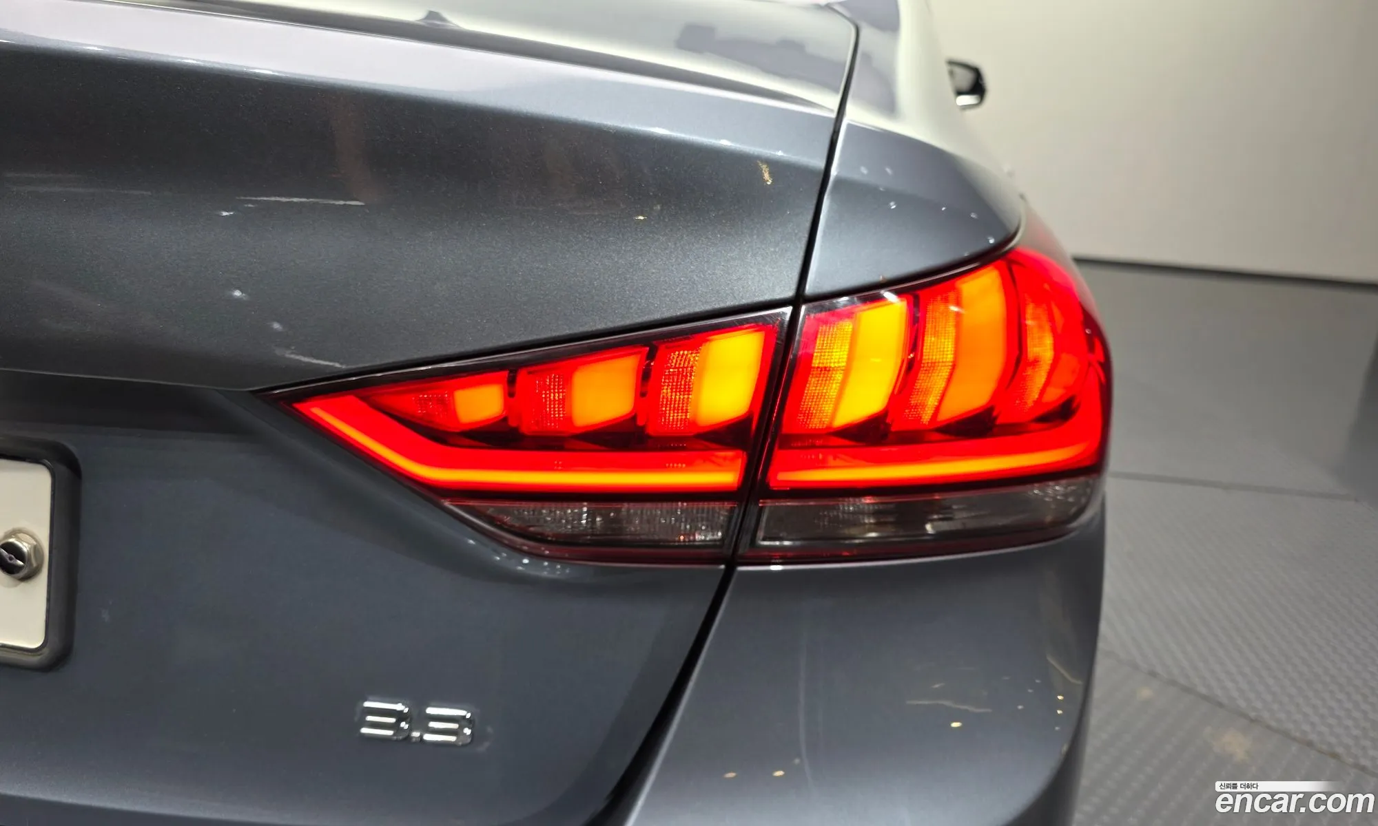 Genesis G80 2016 — 25