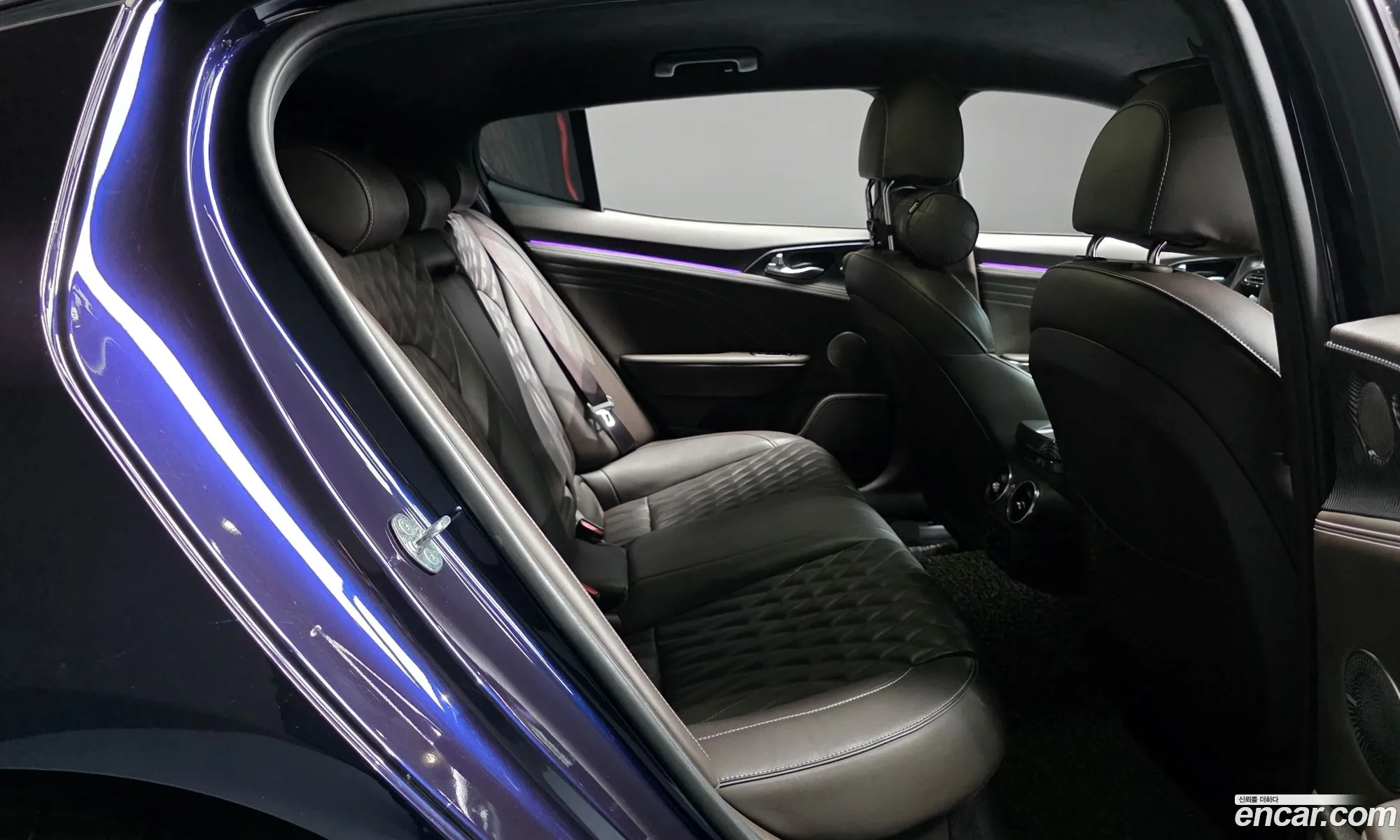 Kia Stinger Meister 2021 — 32