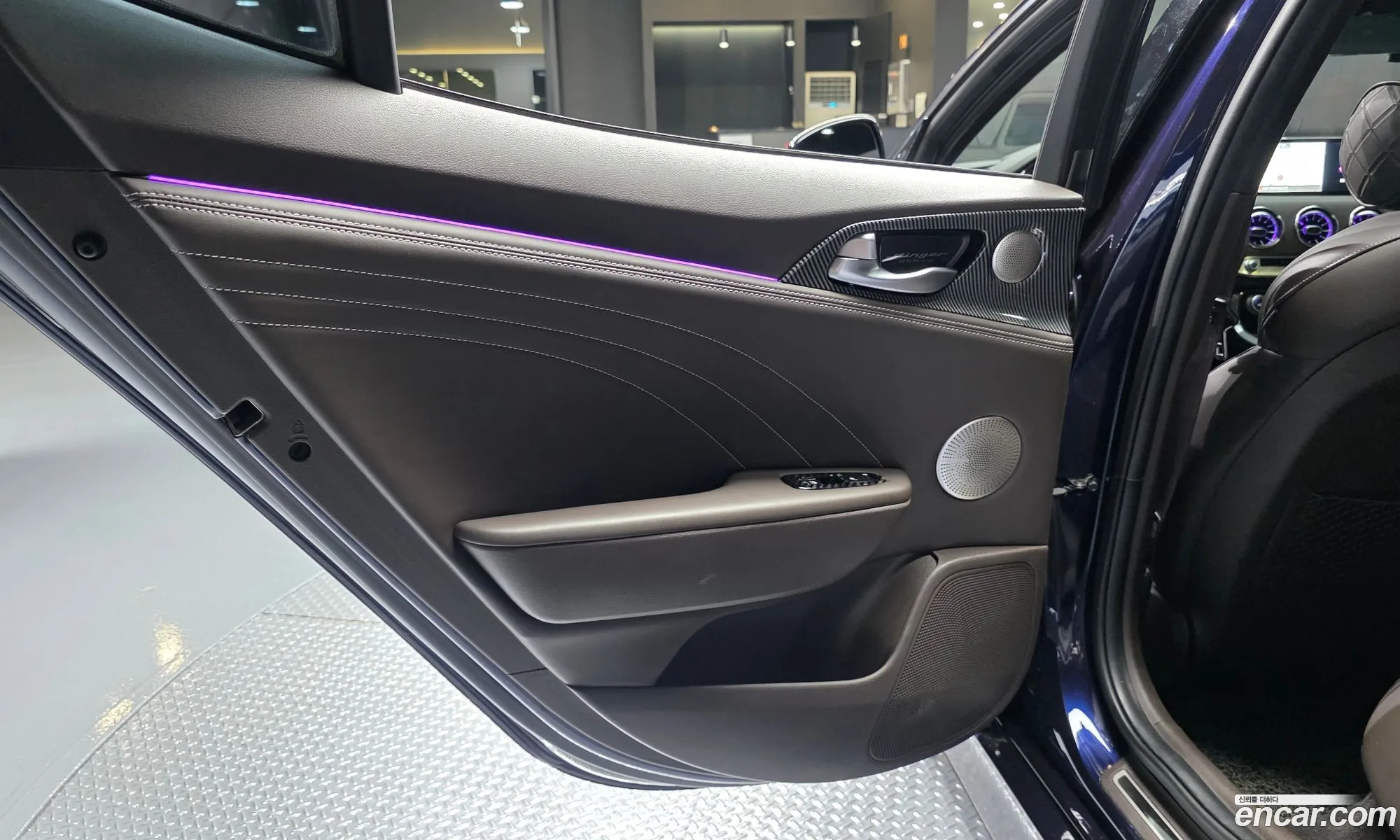 Kia Stinger Meister 2021 — 25
