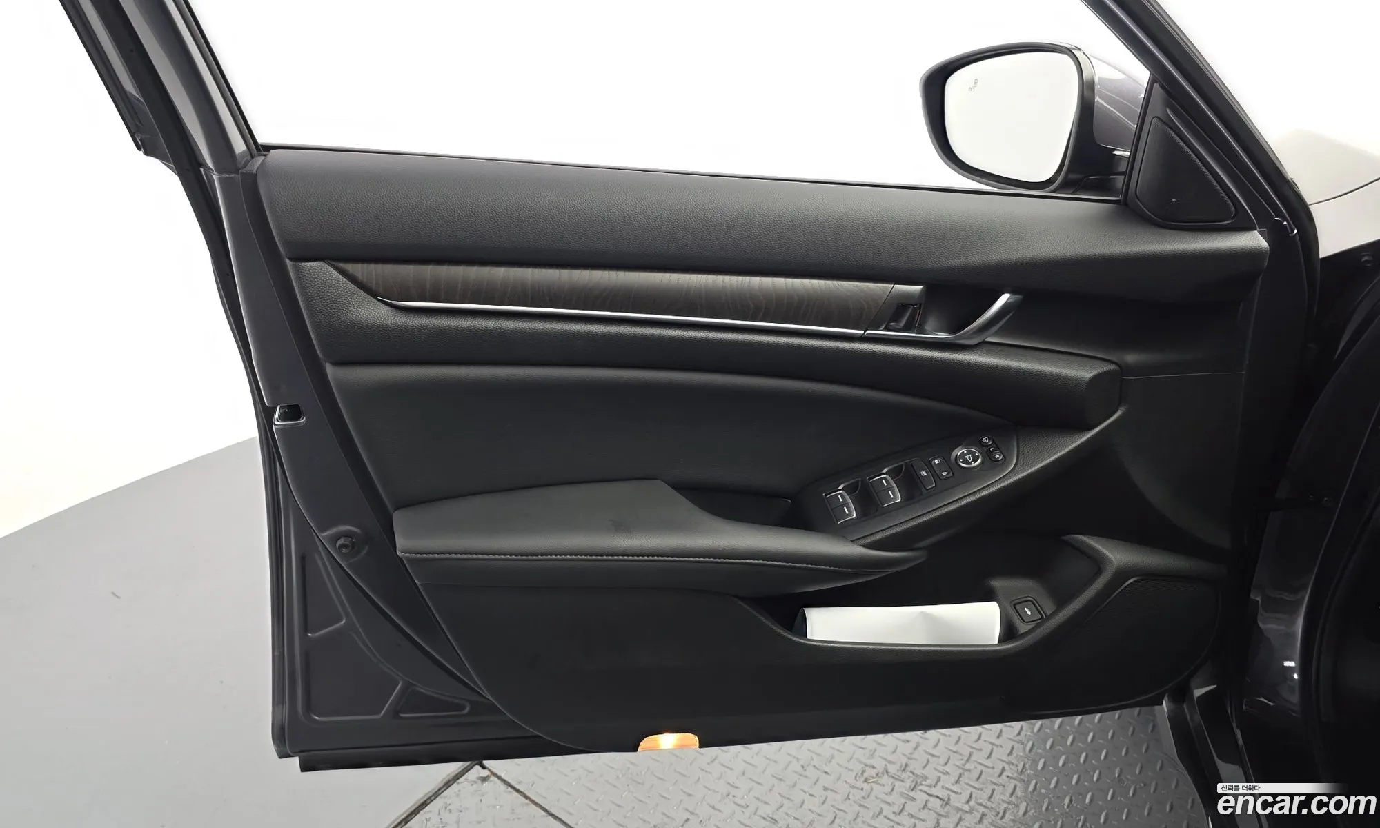 Honda Accord 10th Gen 2021 — 27