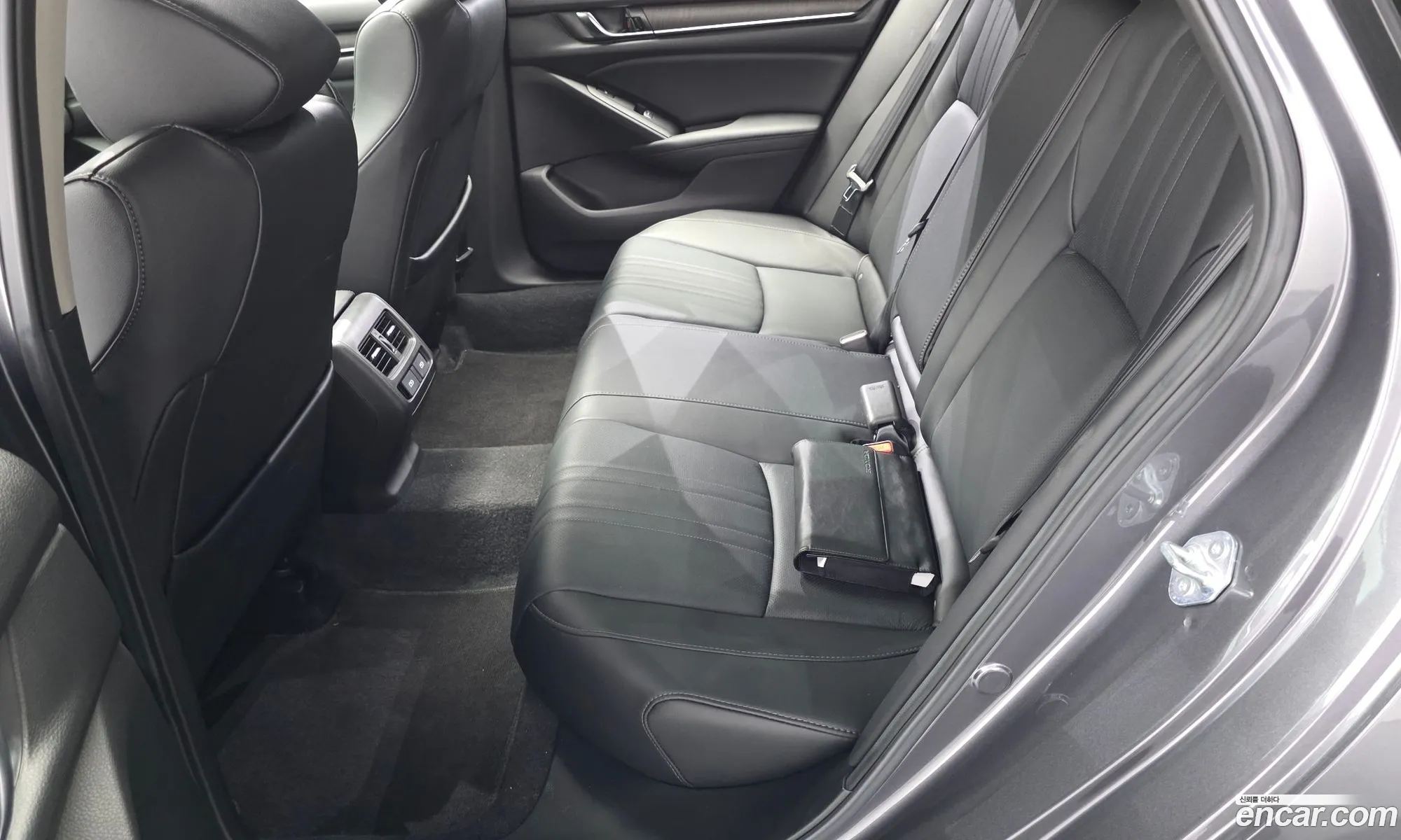 Honda Accord 10th Gen 2021 — 21