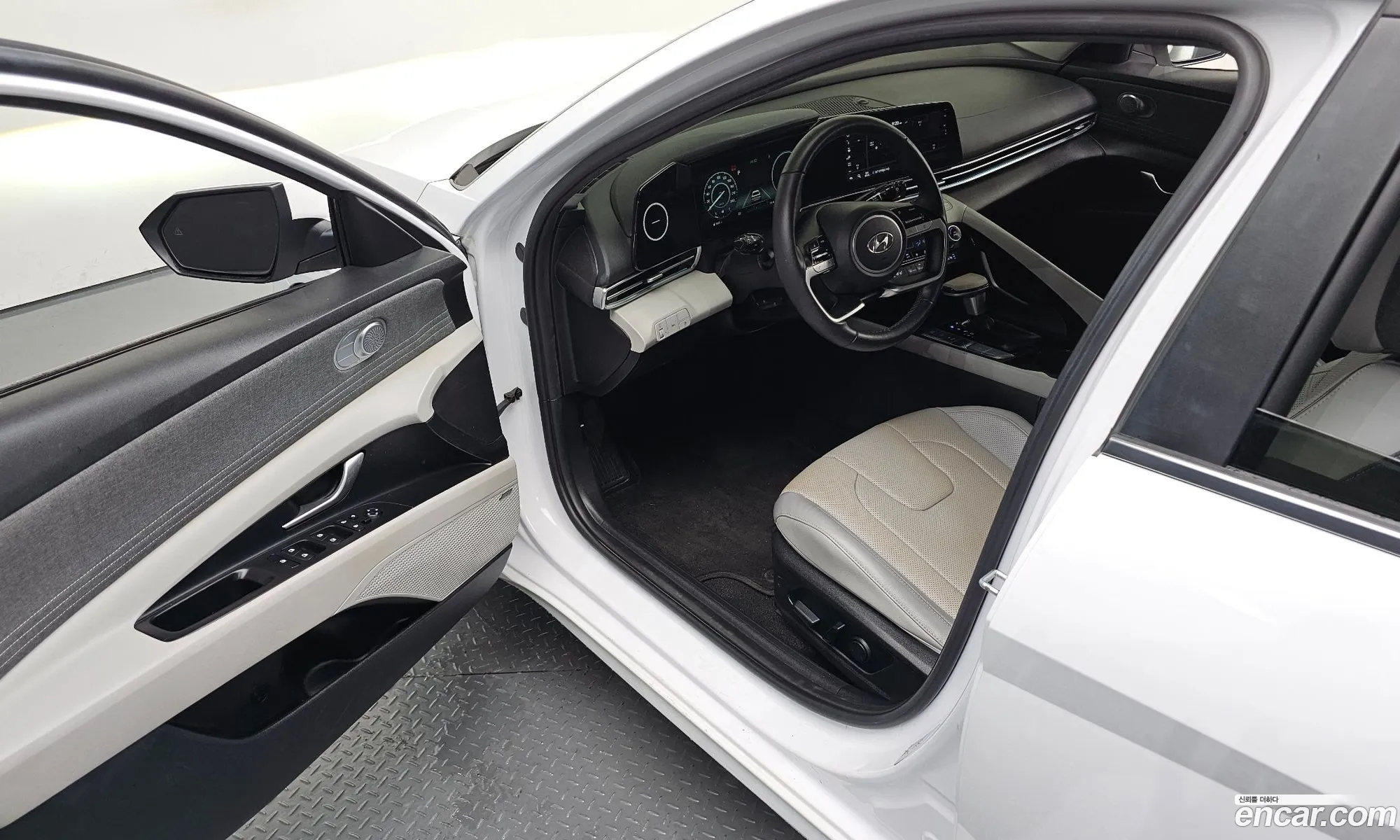 Hyundai Elantra 2021 — 15