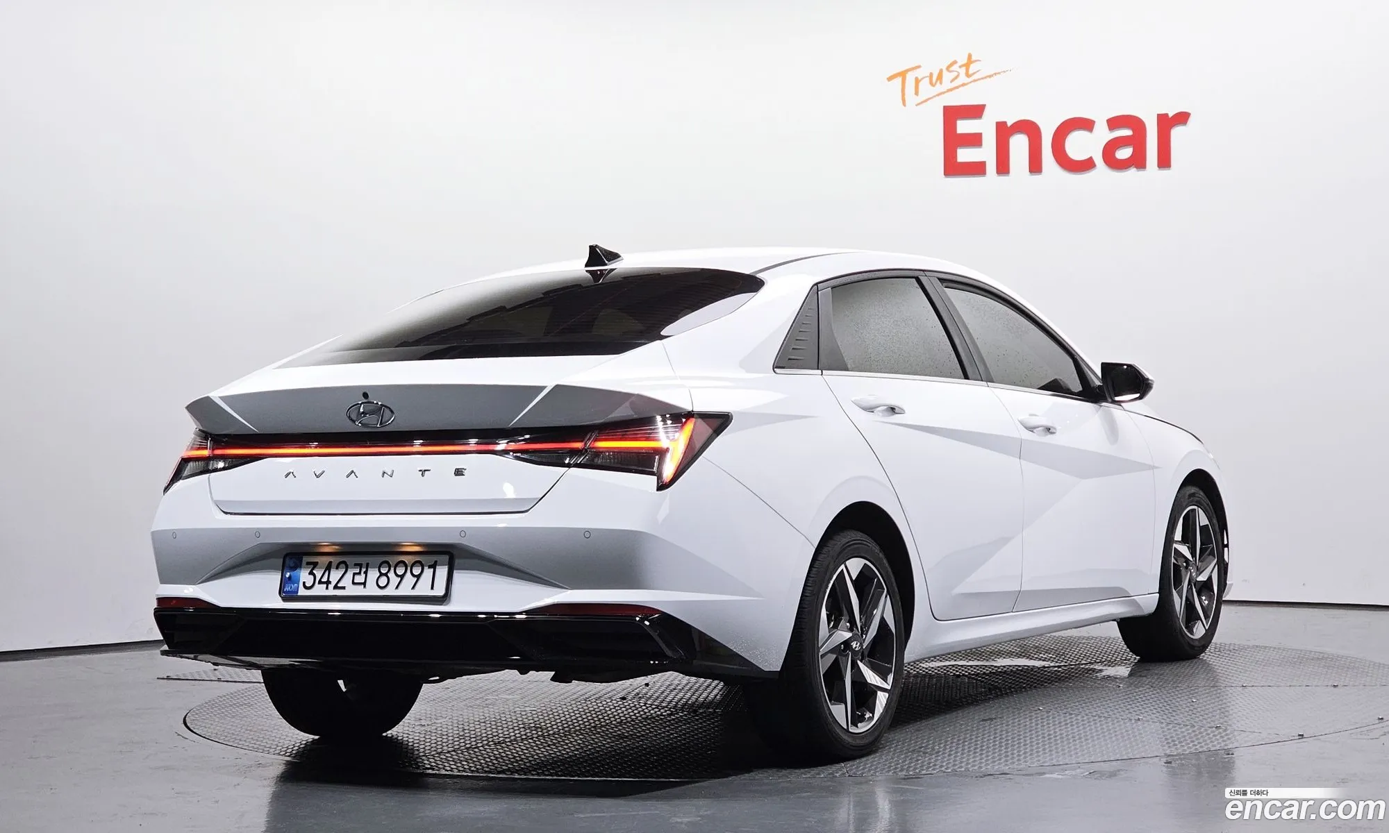 Hyundai Elantra 2021 — 13