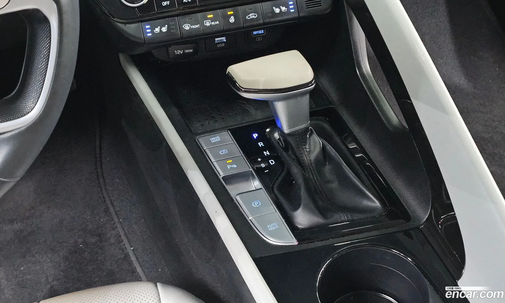 Hyundai Elantra 2021 — 19