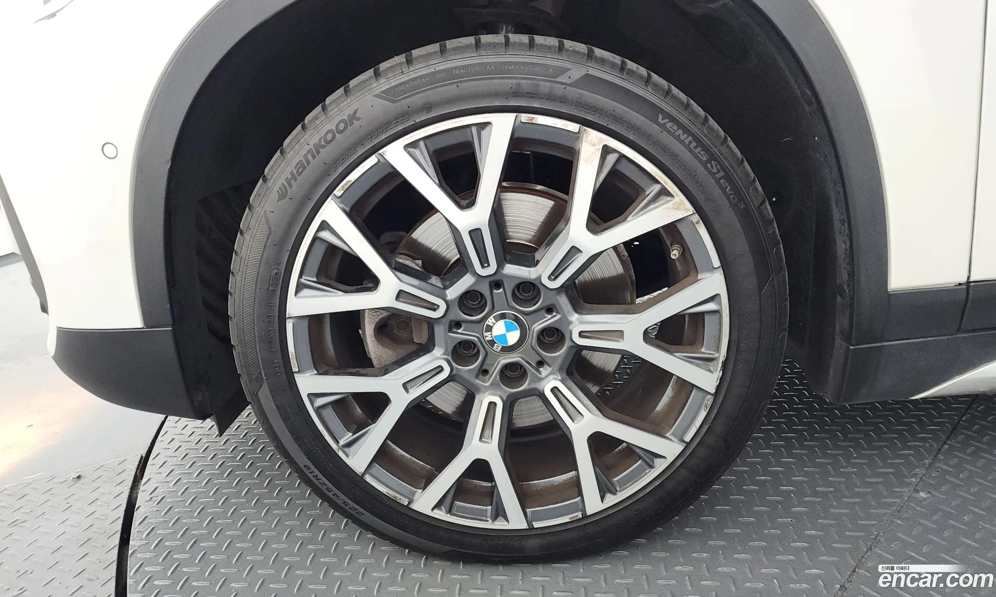 BMW X1 2022 WBA11DG04N5V28386 — 29