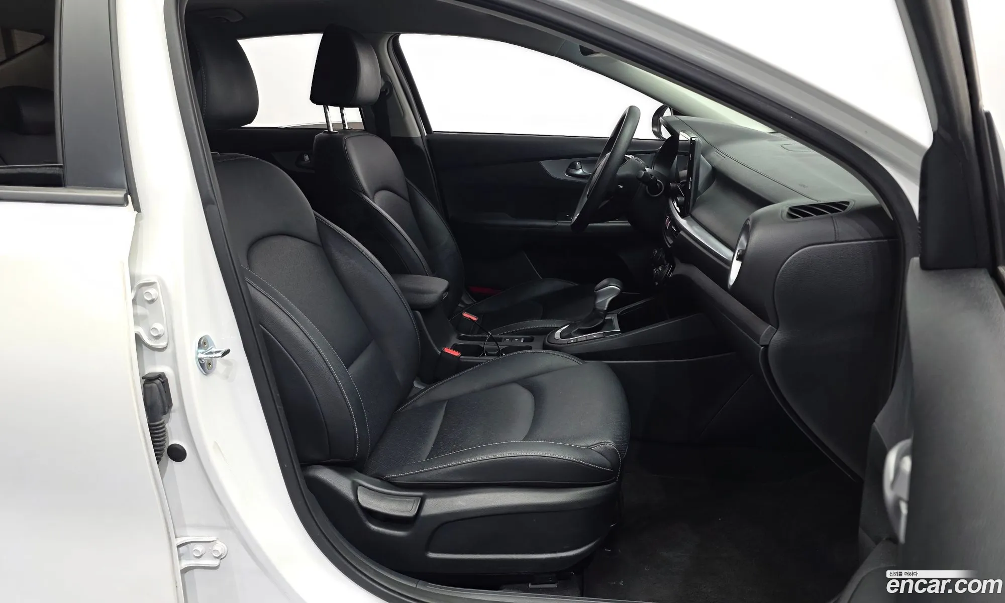 Kia K3 2022 — 13