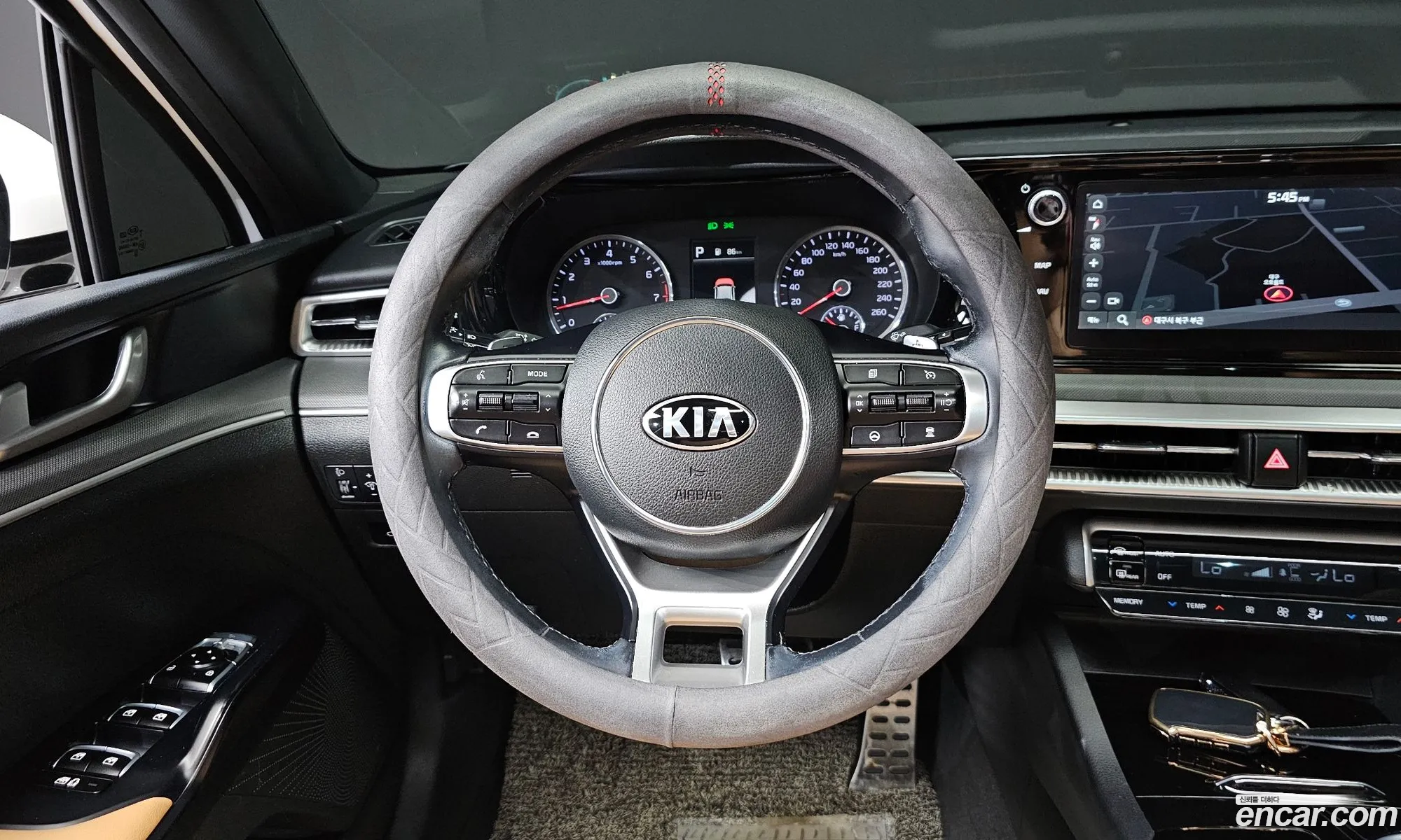 Kia K5 2019 — 30