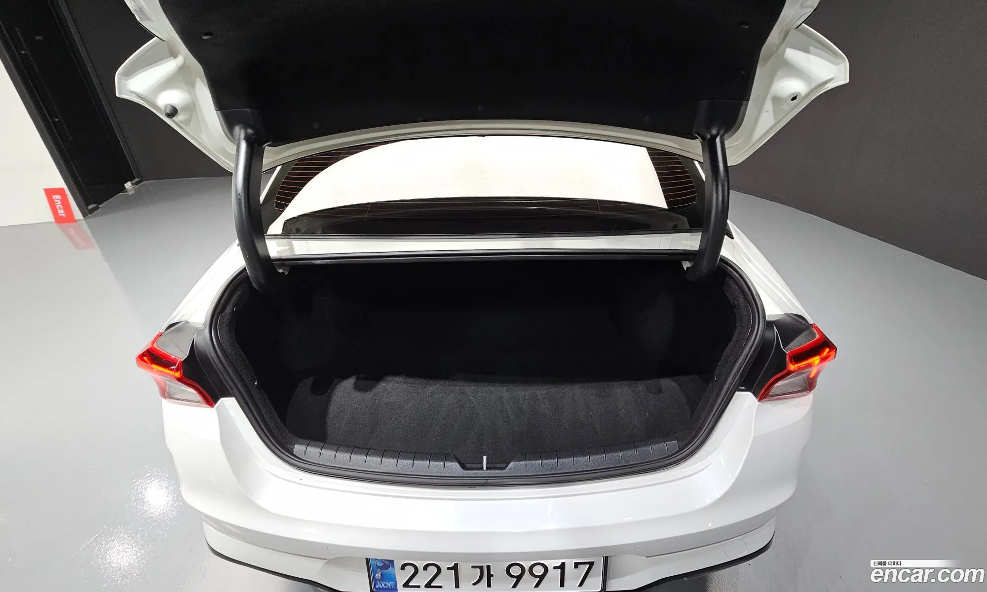 Kia K5 2019 — 24