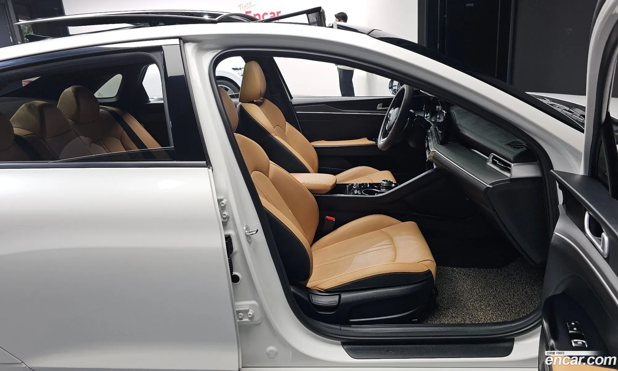 Kia K5 2019 — 16