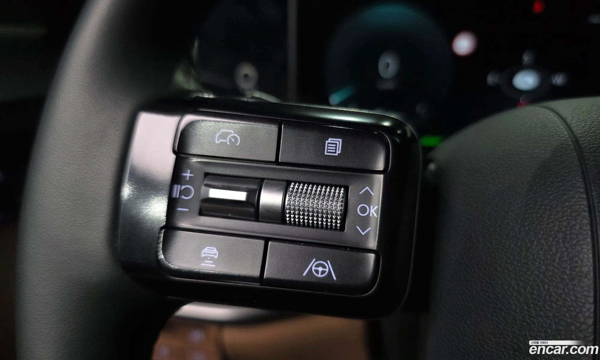Hyundai Grandeur Hybrid 2023 — 9