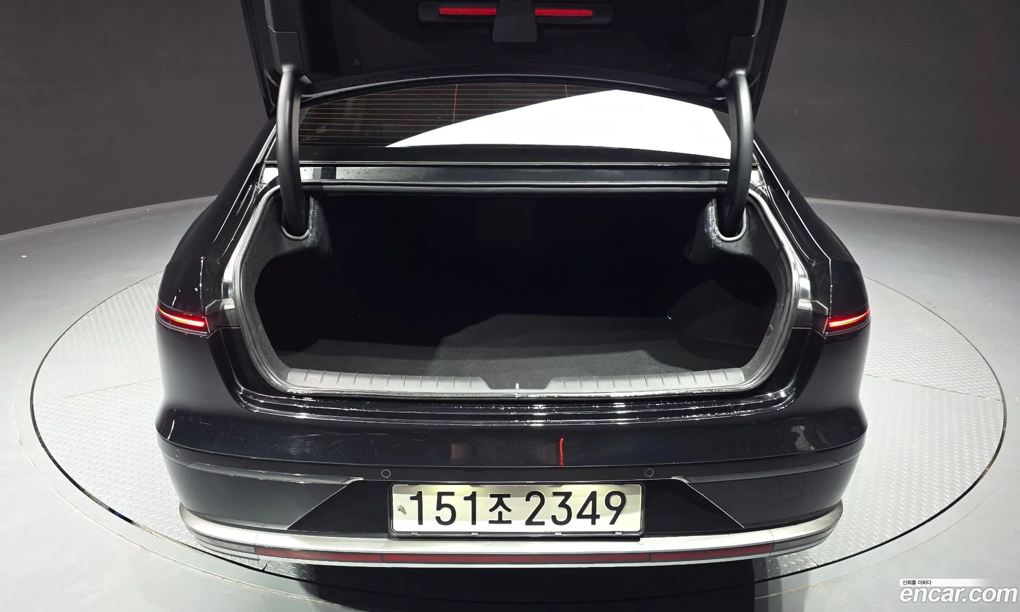 Hyundai Grandeur Hybrid 2023 — 4