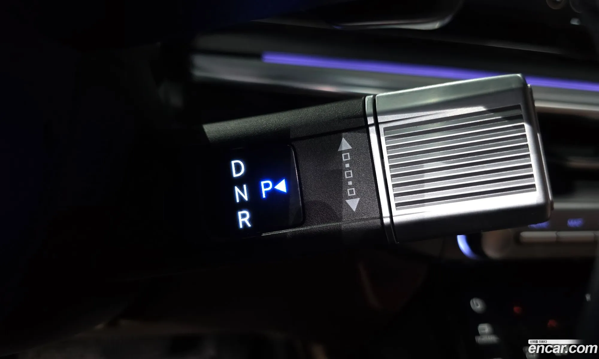 Hyundai Grandeur Hybrid 2023 — 10