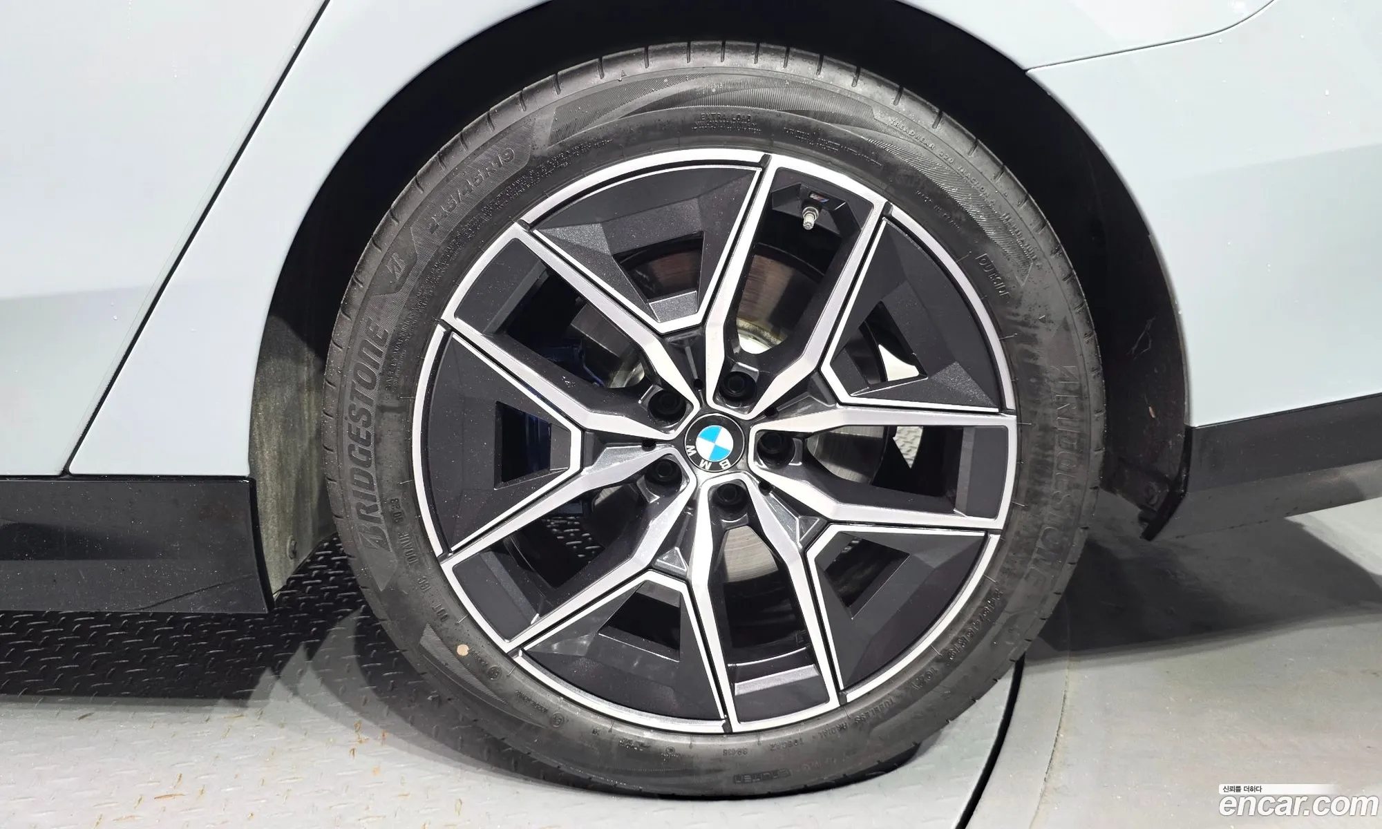 BMW 5 Series 2024 — 20