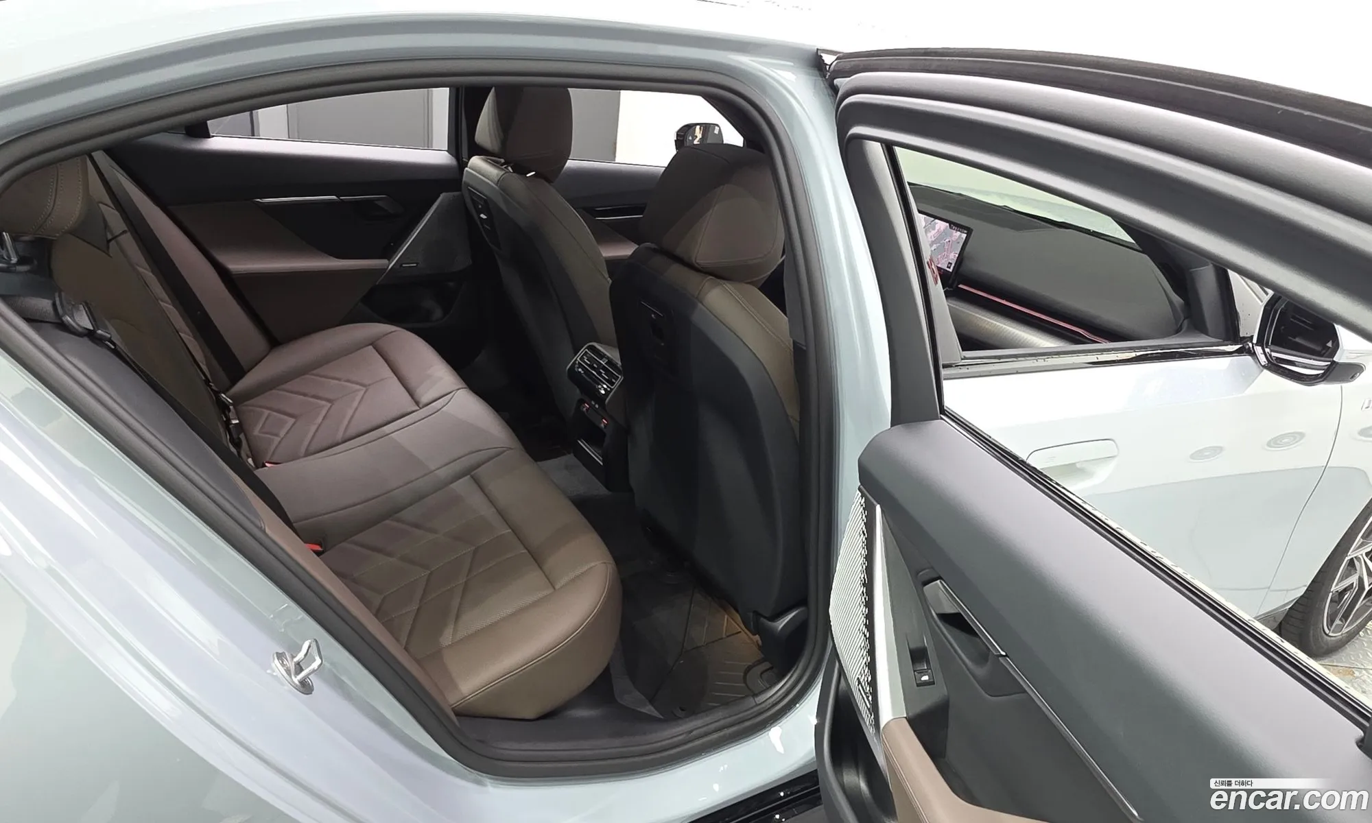 BMW 5 Series 2024 — 23