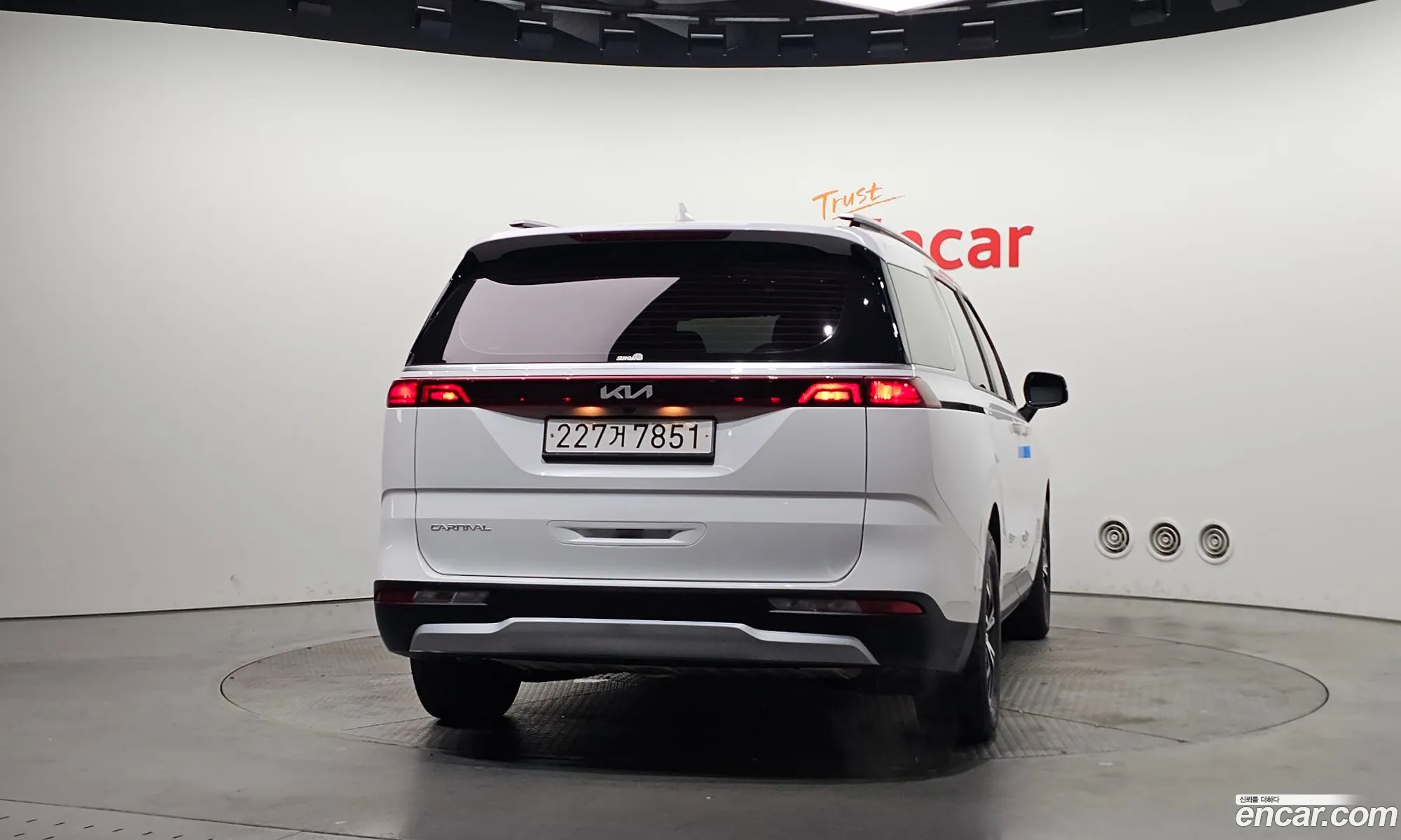 Kia Carnival 2023 — 27