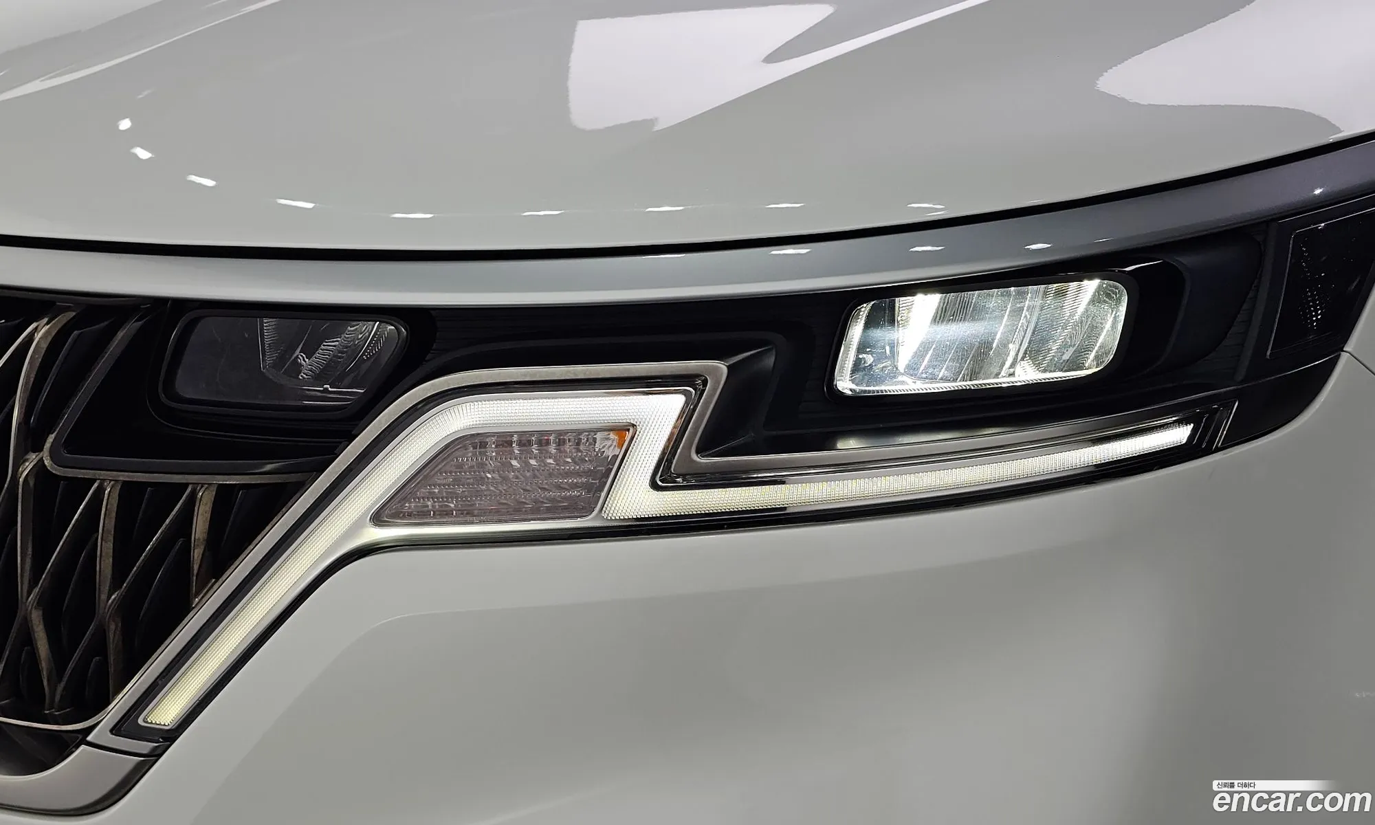 Kia Carnival 2023 — 2