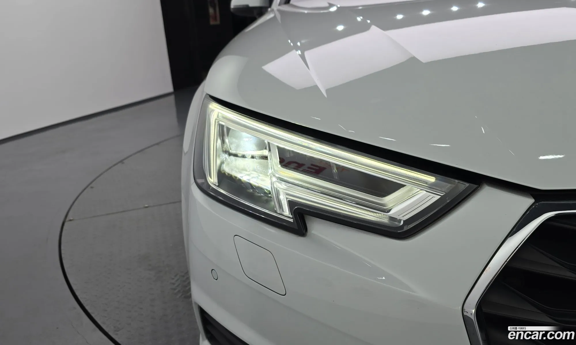 Audi A4 2019 WAUZZZF47KA122179 — 31