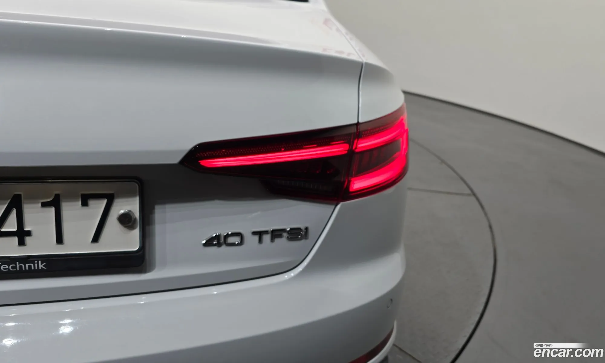 Audi A4 2019 WAUZZZF47KA122179 — 22
