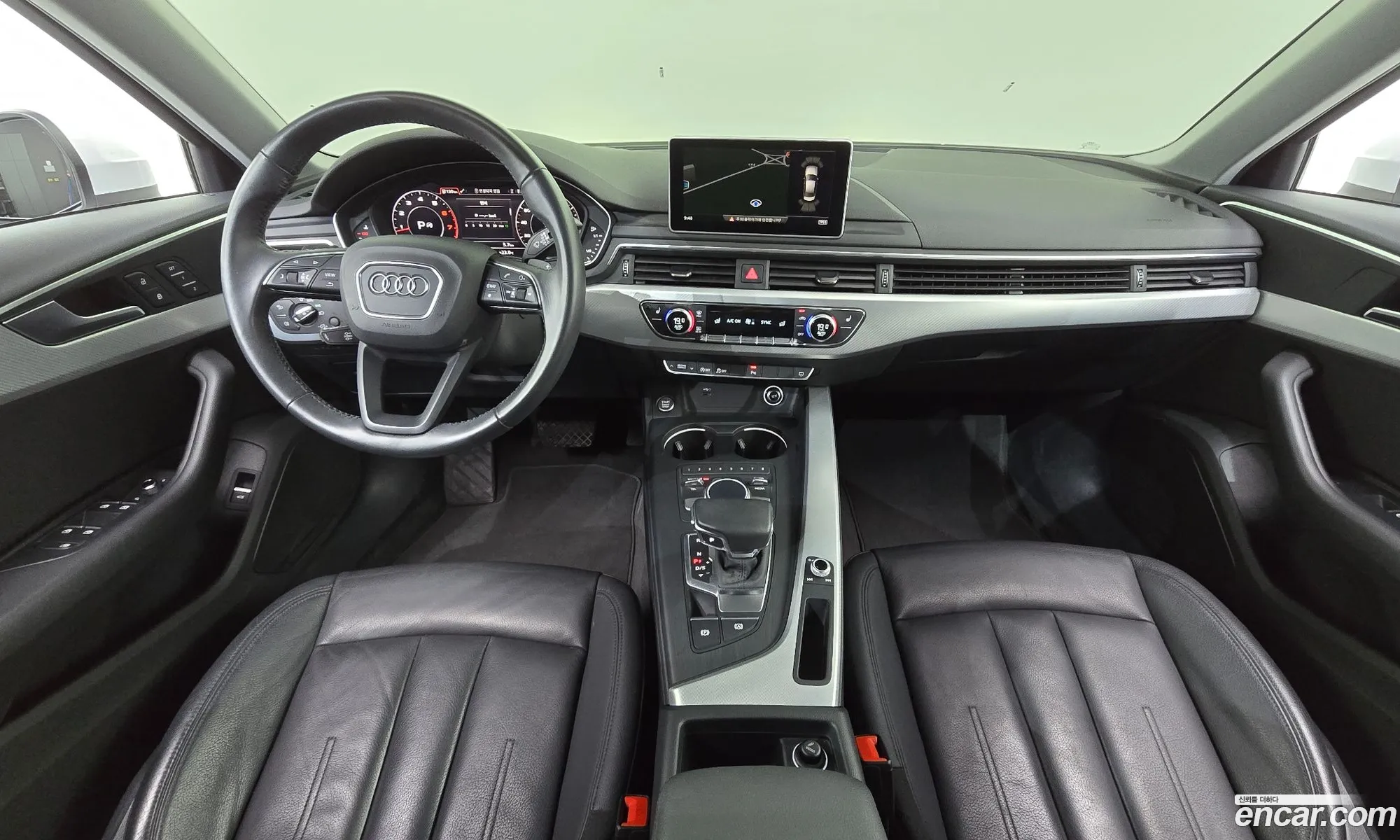Audi A4 2019 WAUZZZF47KA122179 — 32