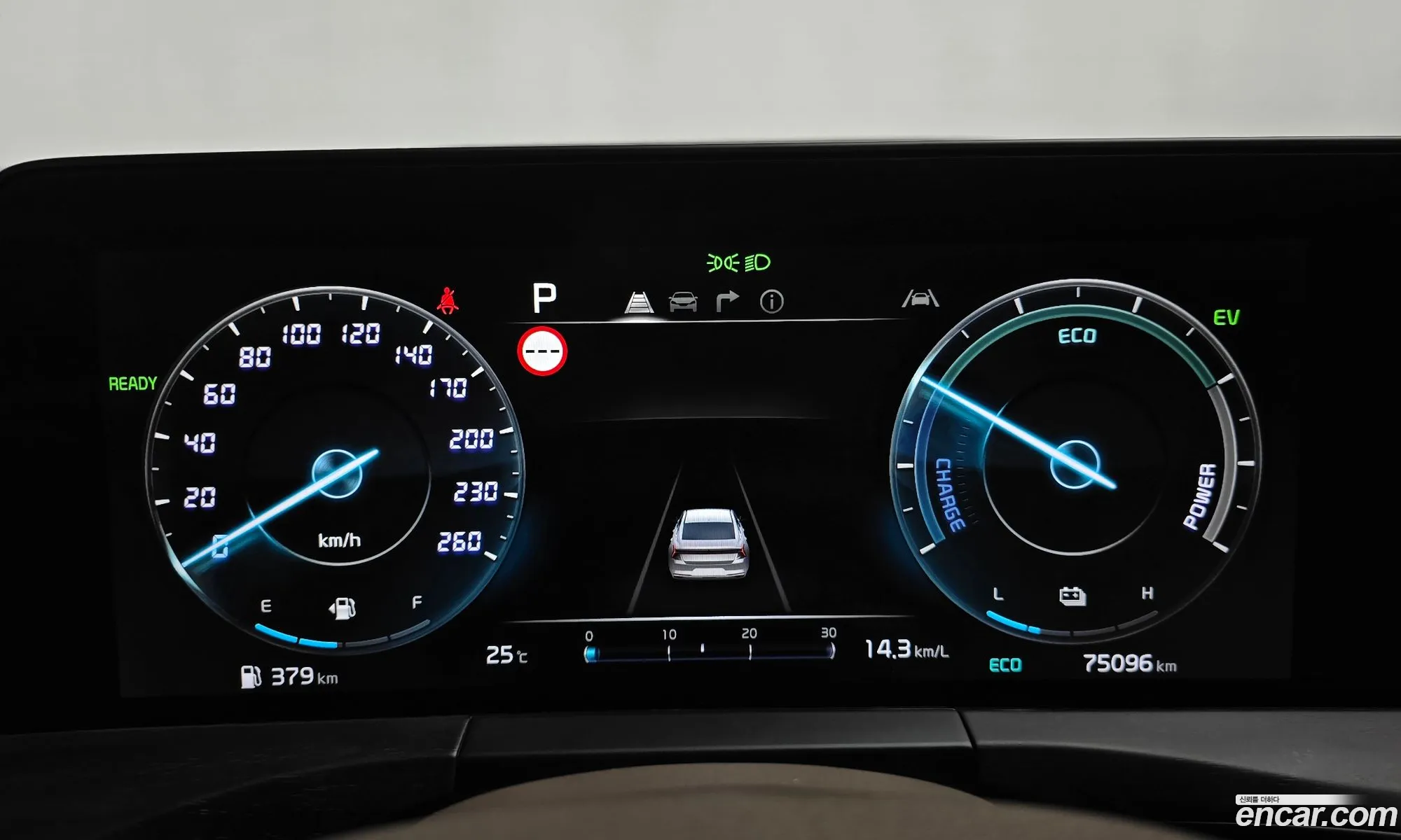 Kia K8 Hybrid 2022 — 21