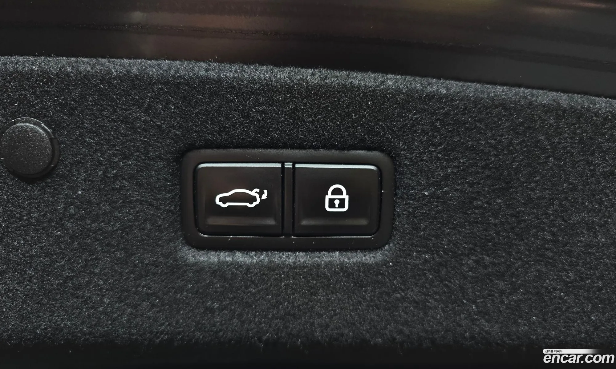 Kia K8 Hybrid 2022 — 7