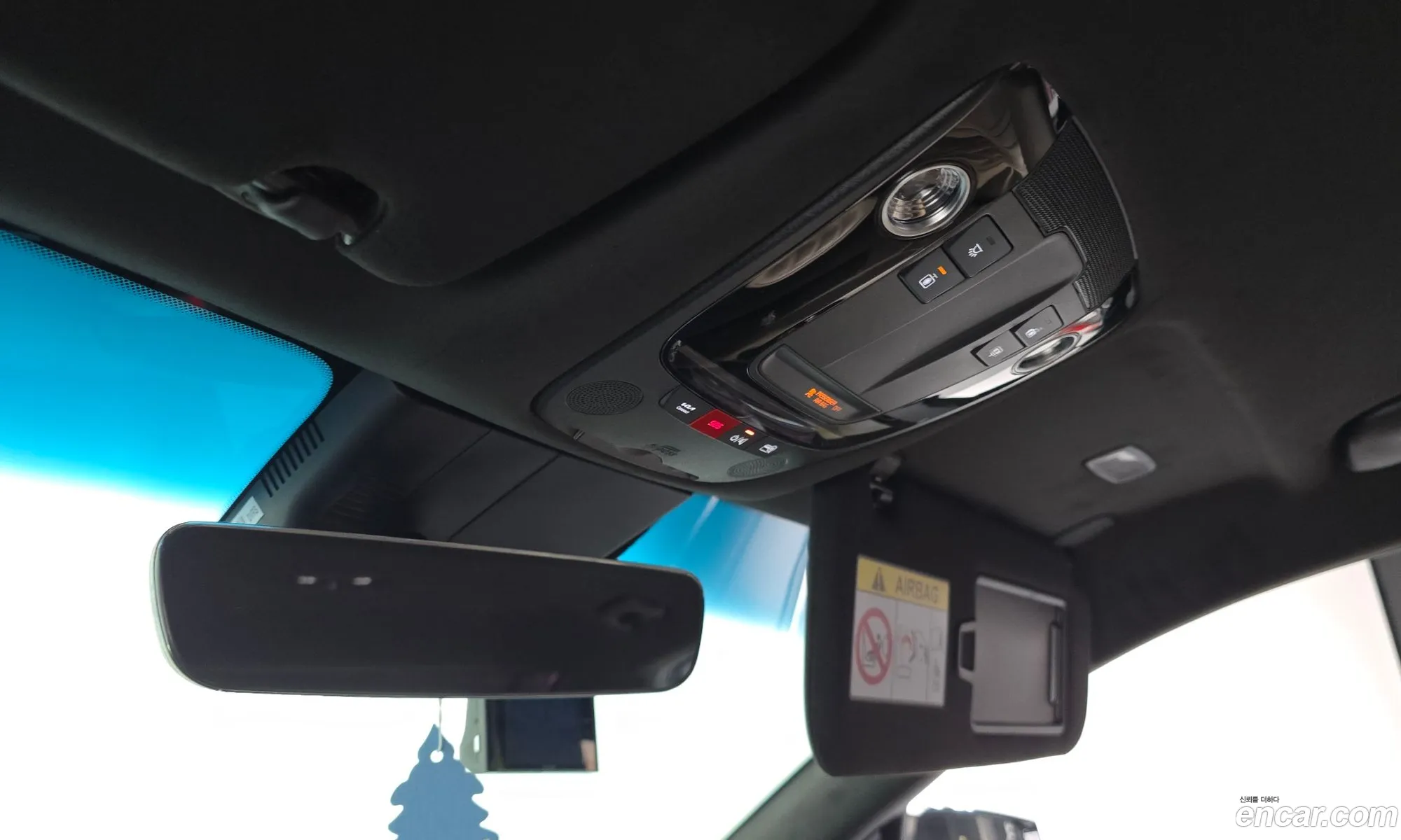 Kia K8 Hybrid 2022 — 11