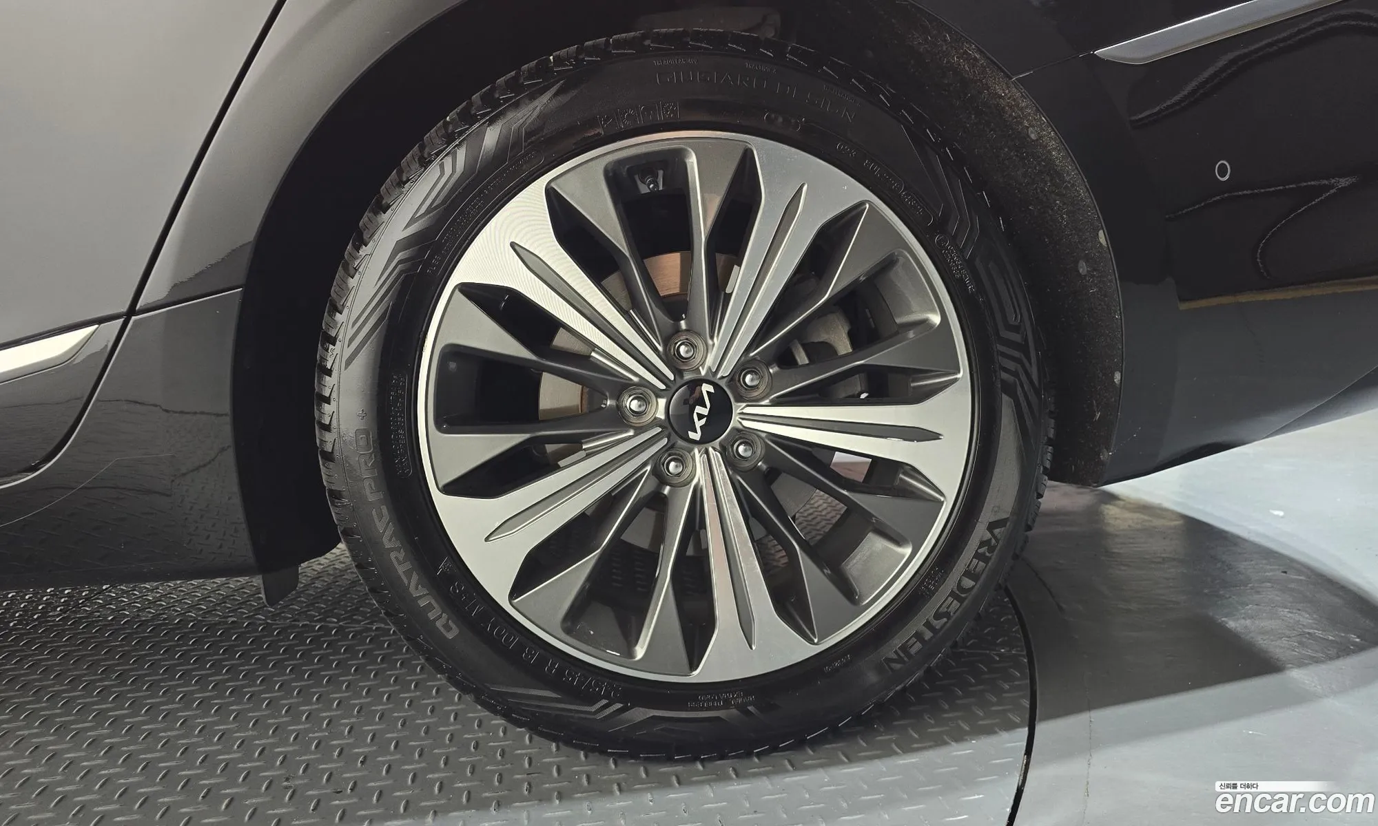 Kia K8 Hybrid 2022 — 19
