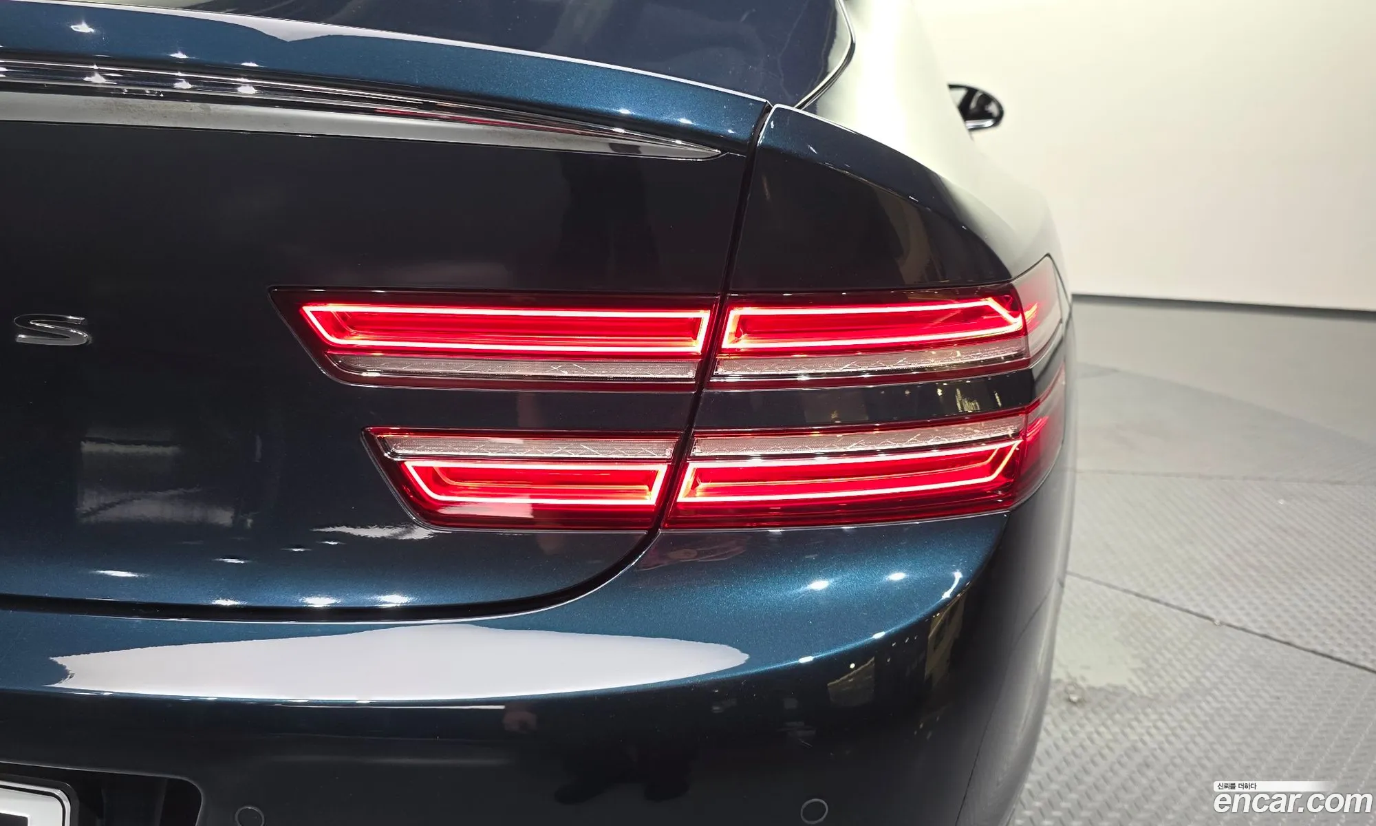 Genesis G80 2021 — 2