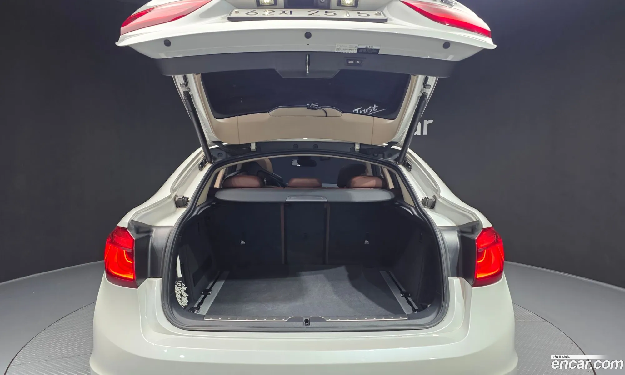 BMW X6 2017 WBAKV2108HQV38832 — 3