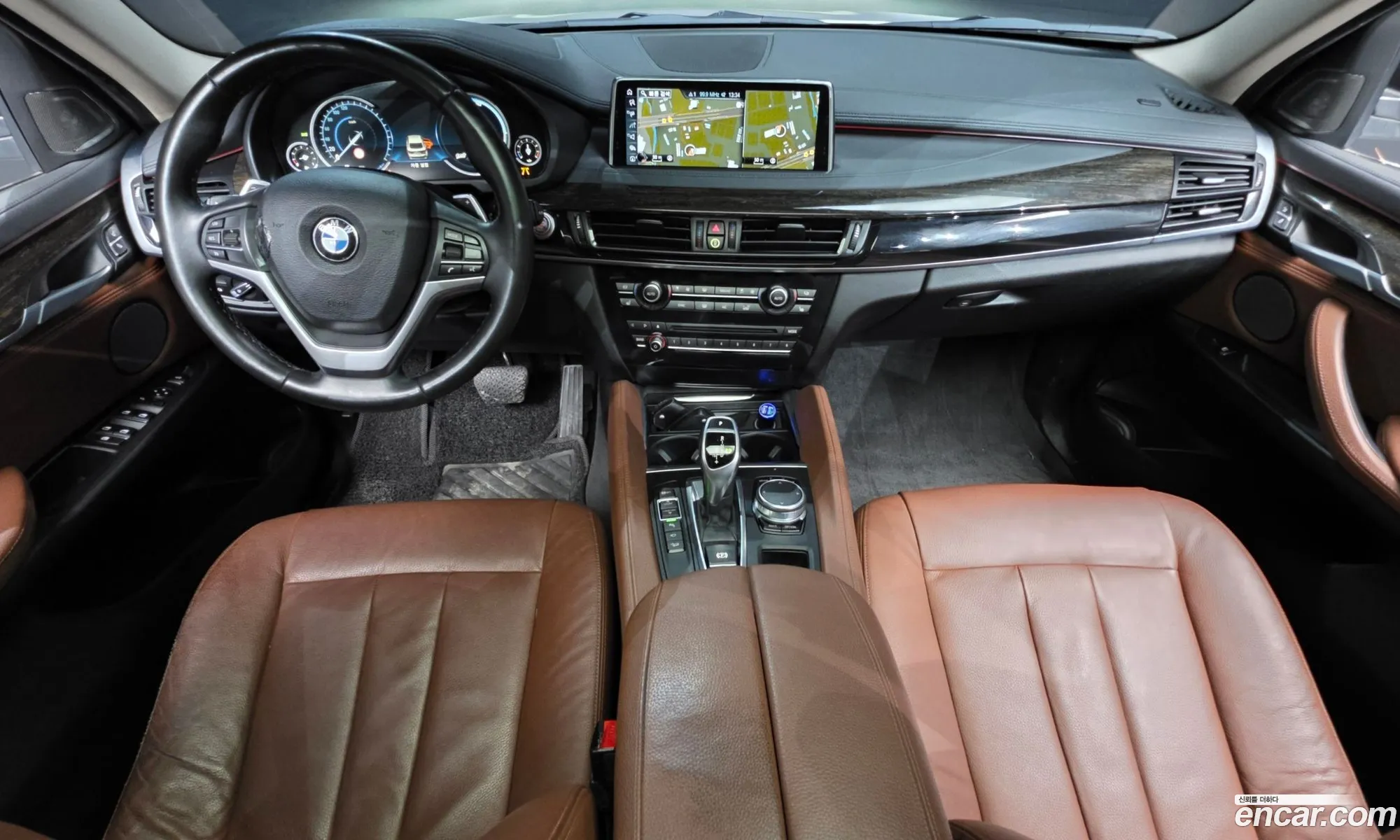 BMW X6 2017 WBAKV2108HQV38832 — 4