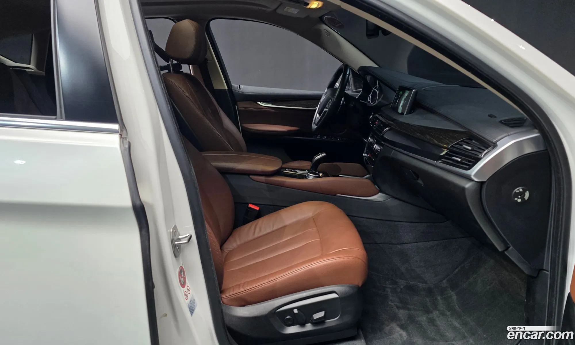 BMW X6 2017 WBAKV2108HQV38832 — 14