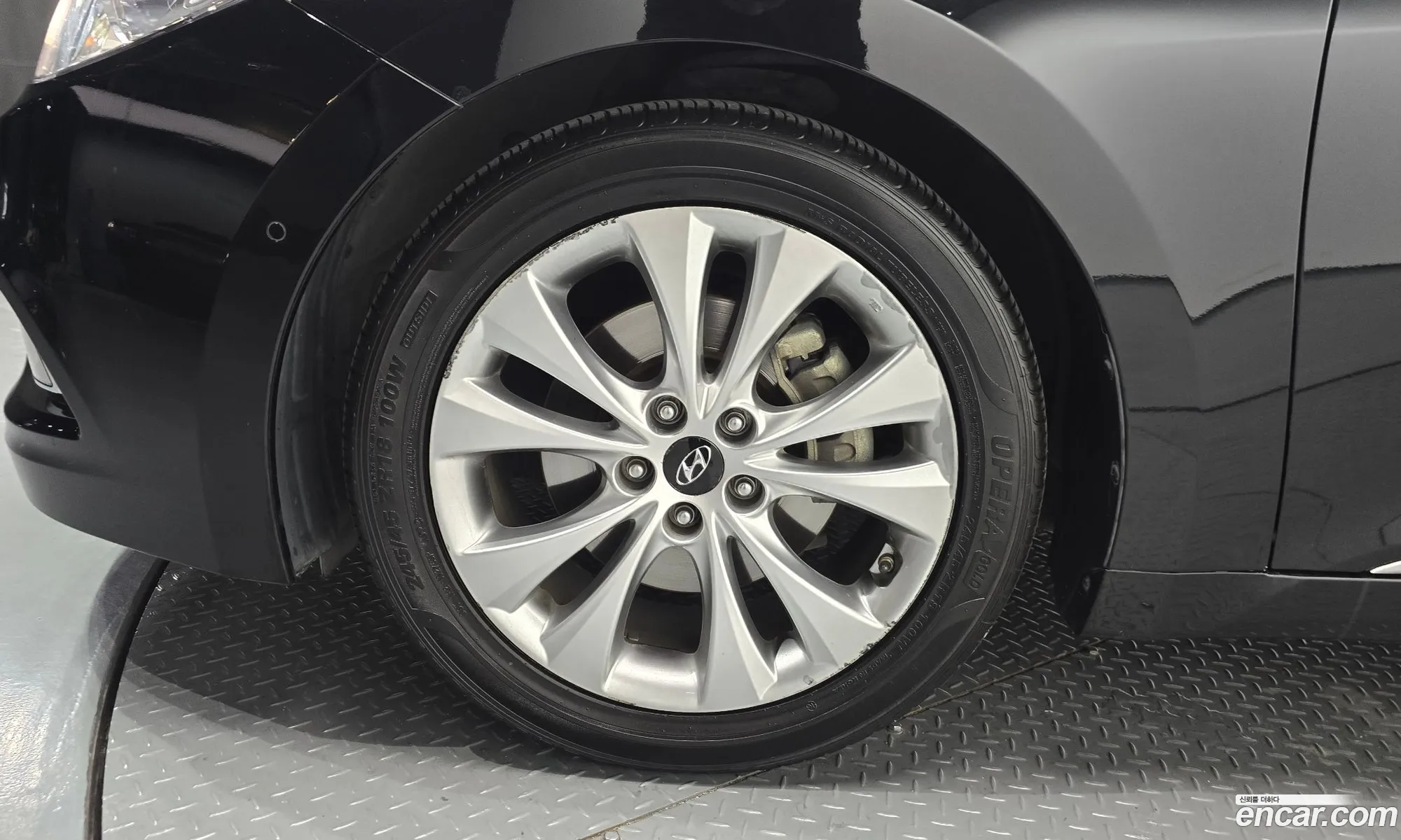 Hyundai Grandeur HG 2012 — 14