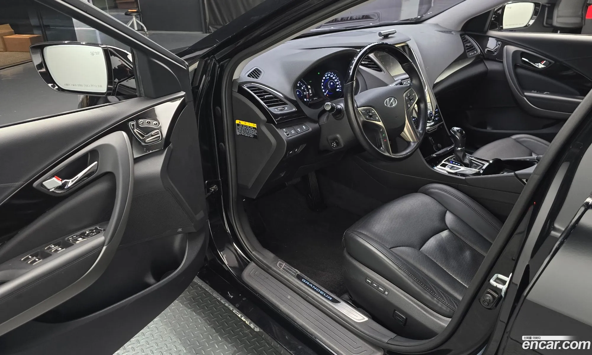 Hyundai Grandeur HG 2012 — 2