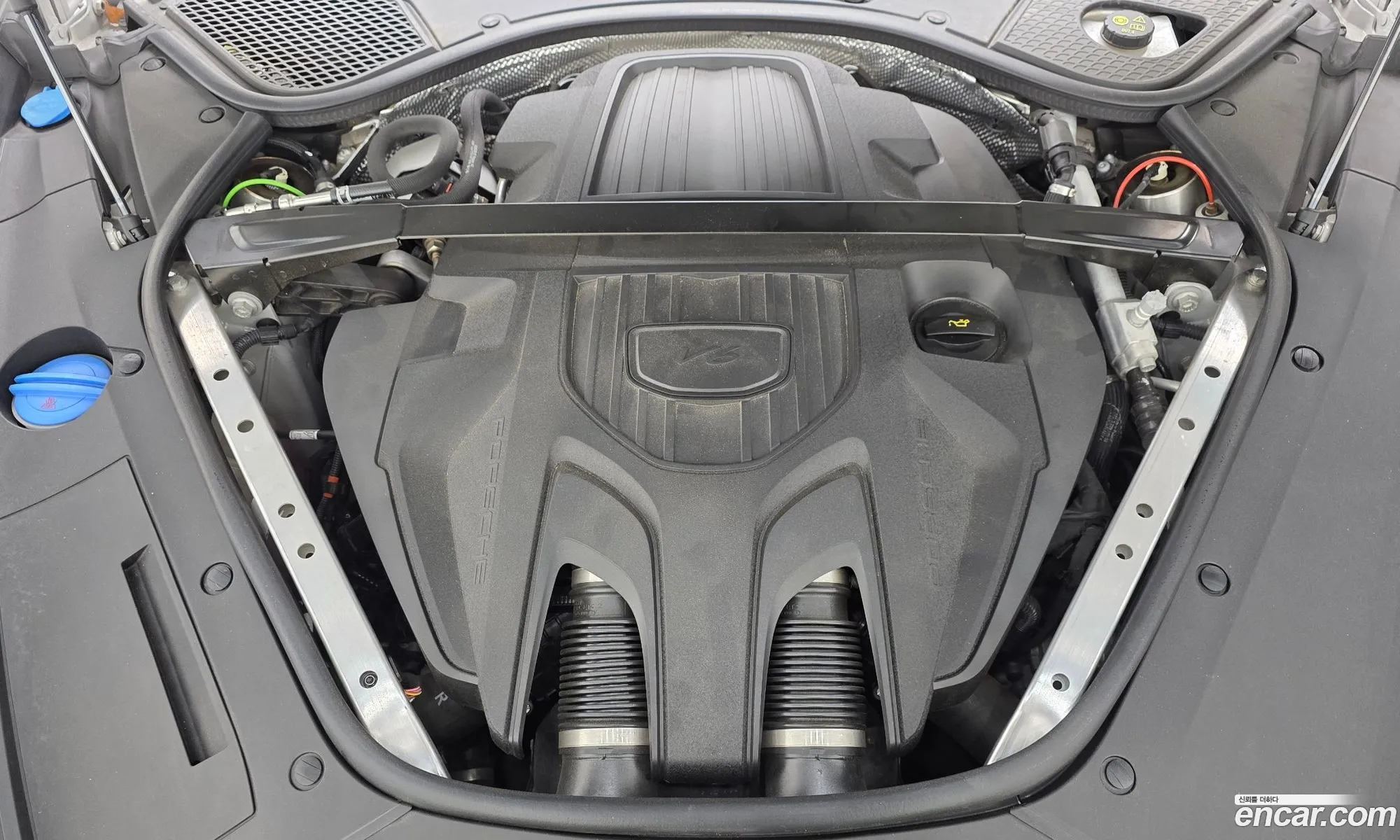 Porsche Panamera 2023 — 19