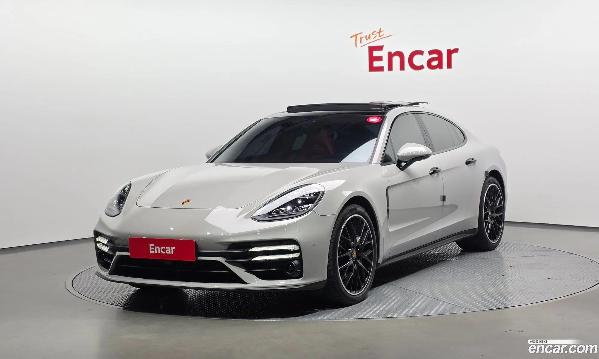 Porsche Panamera 2023 — 10