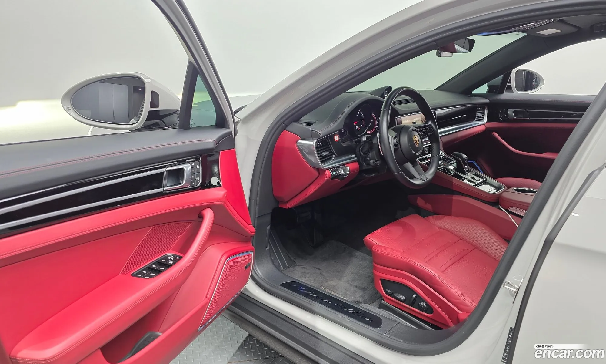 Porsche Panamera 2023 — 12