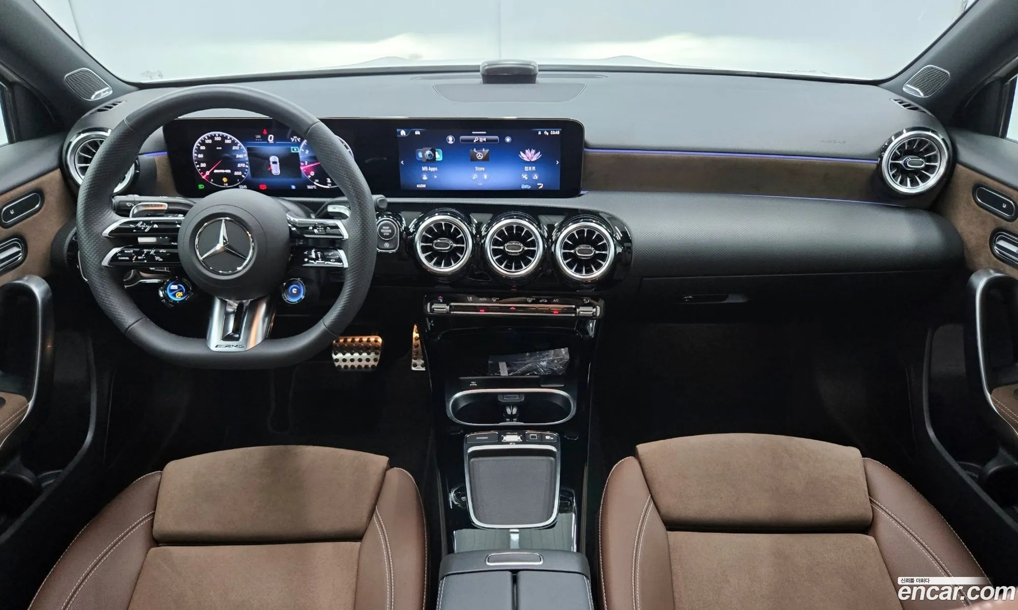 Mercedes-Benz A-Class W177 2025 — 17