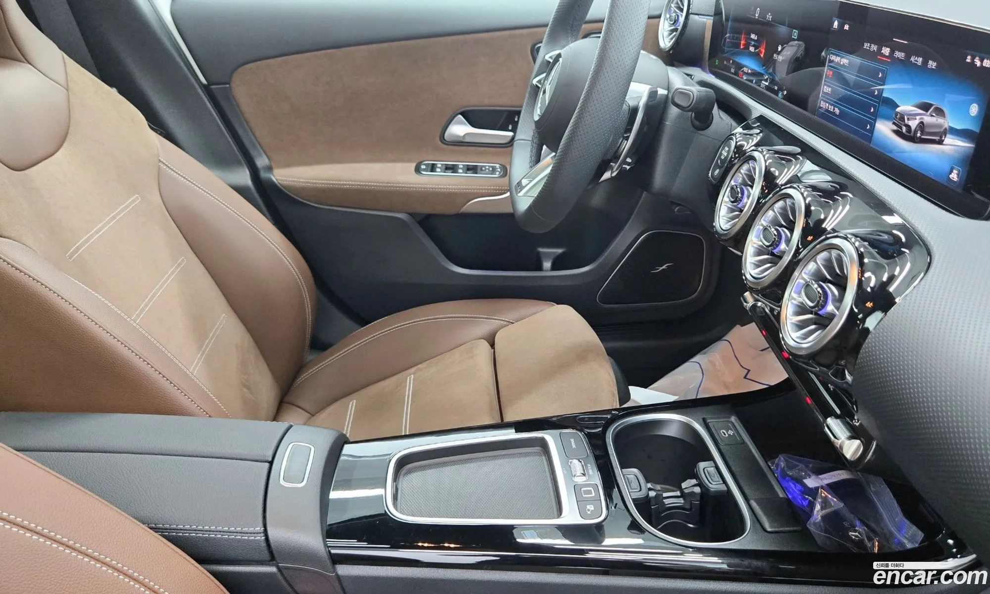 Mercedes-Benz A-Class W177 2025 — 14