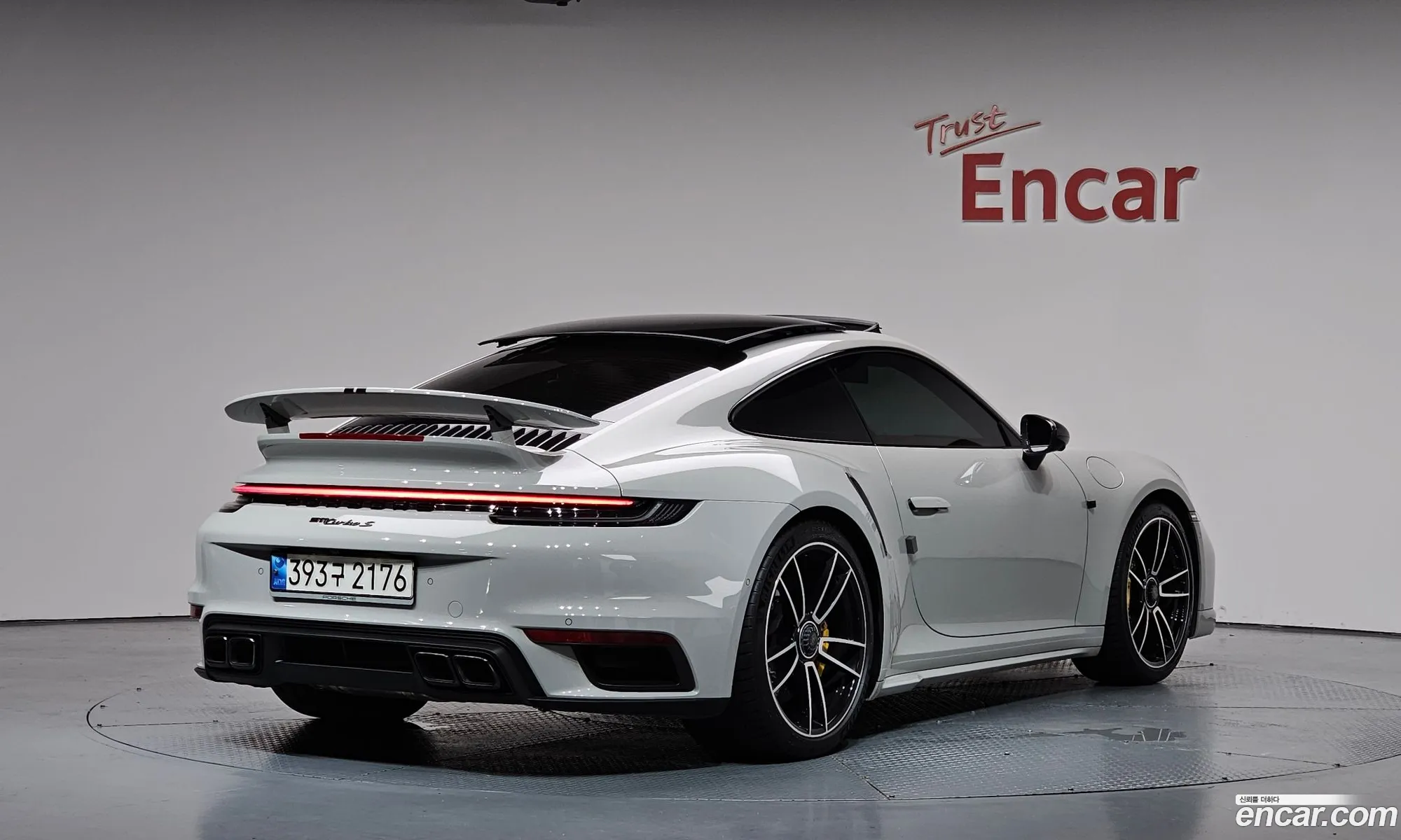 Porsche 911 2022 — 31