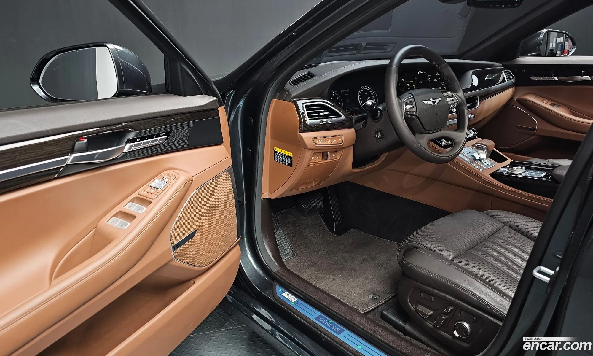 Genesis G90 2019 — 18