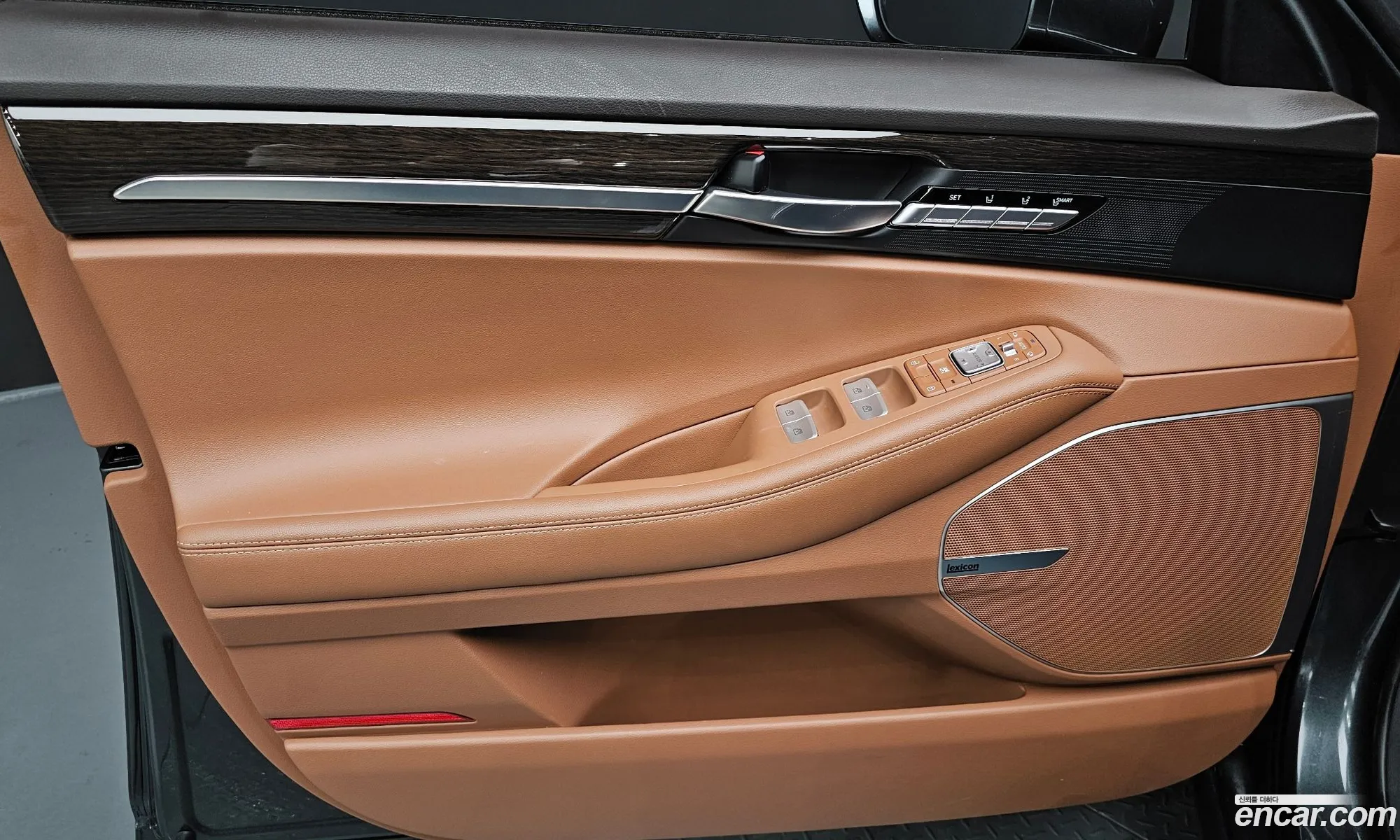 Genesis G90 2019 — 5