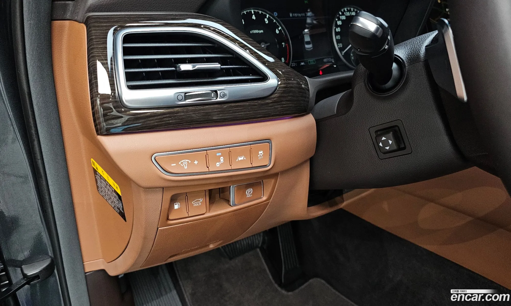 Genesis G90 2019 — 23