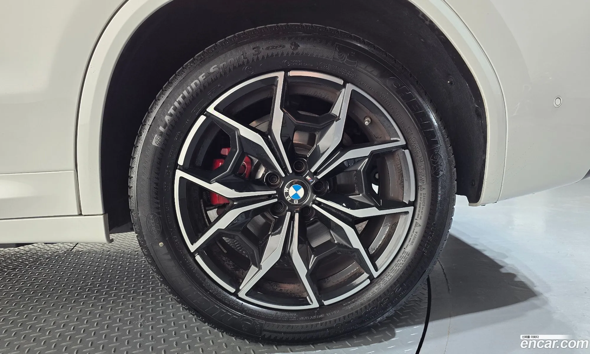 BMW X3 2024 WBA31DP08R9W07731 — 23