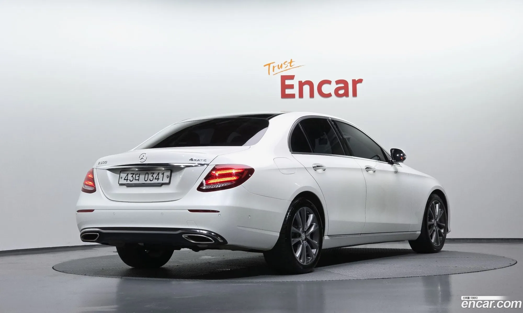 Mercedes-Benz E-Class W213 2016 WDDZF4KB1HA014190 — 19