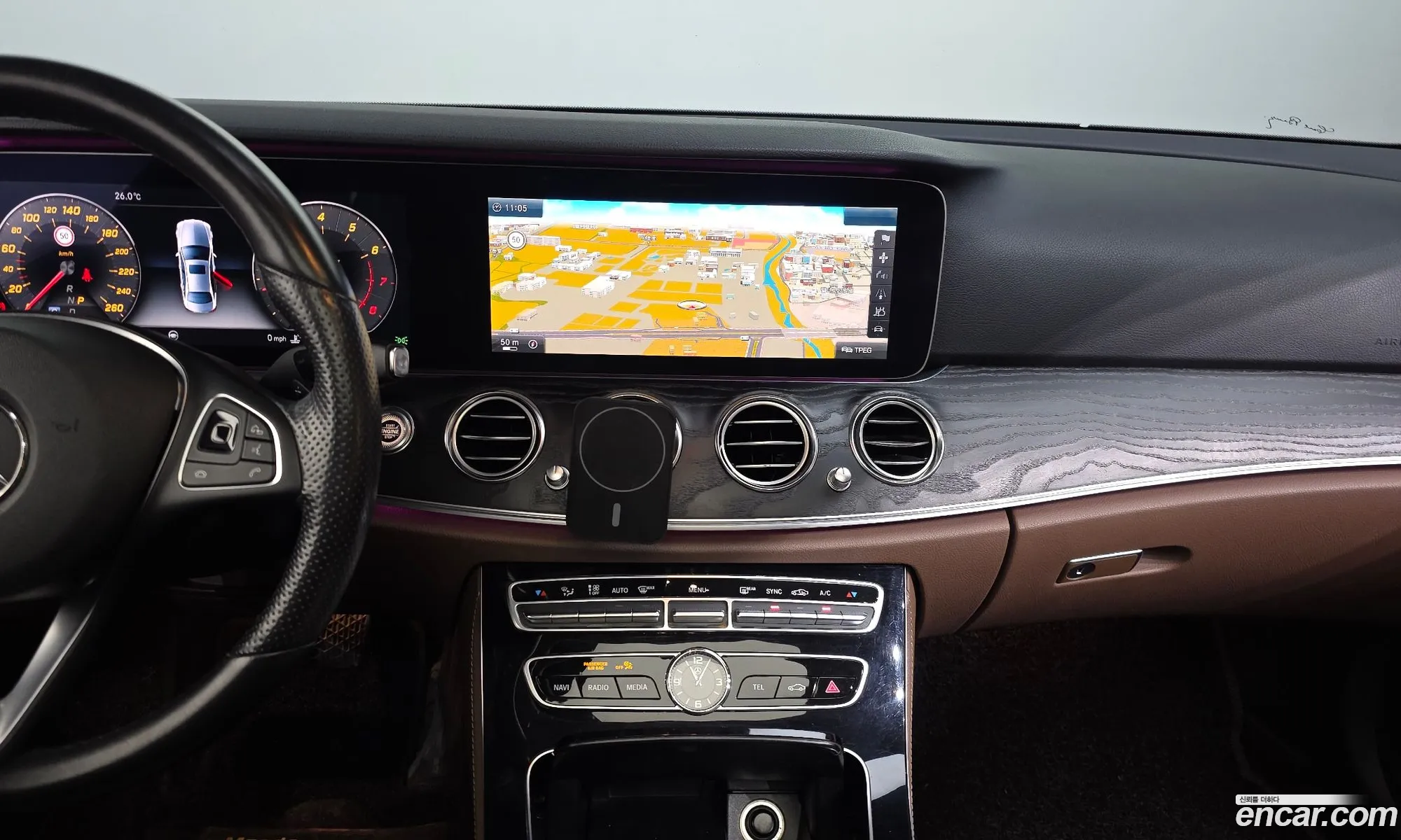 Mercedes-Benz E-Class W213 2016 WDDZF4KB1HA014190 — 18