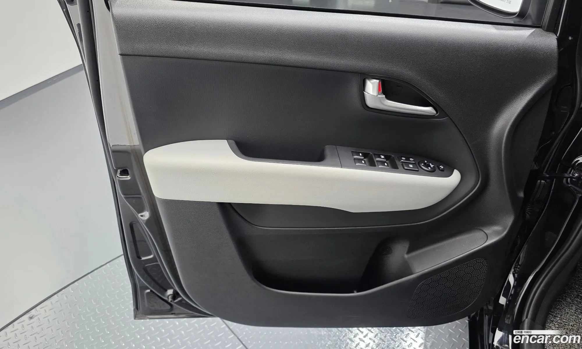 Kia Kia Ray EV 2025 — 23