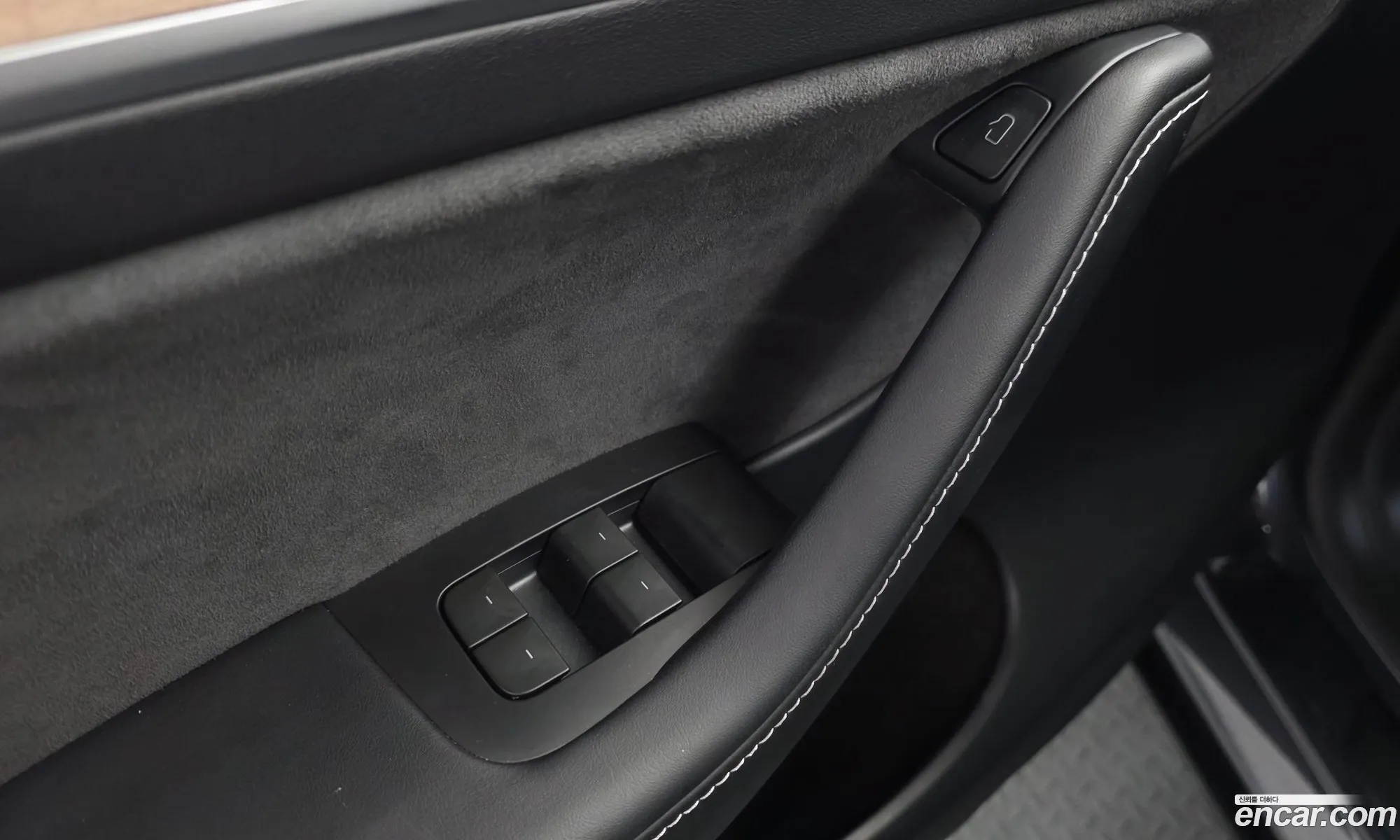 Tesla Model Y 2024 — 28