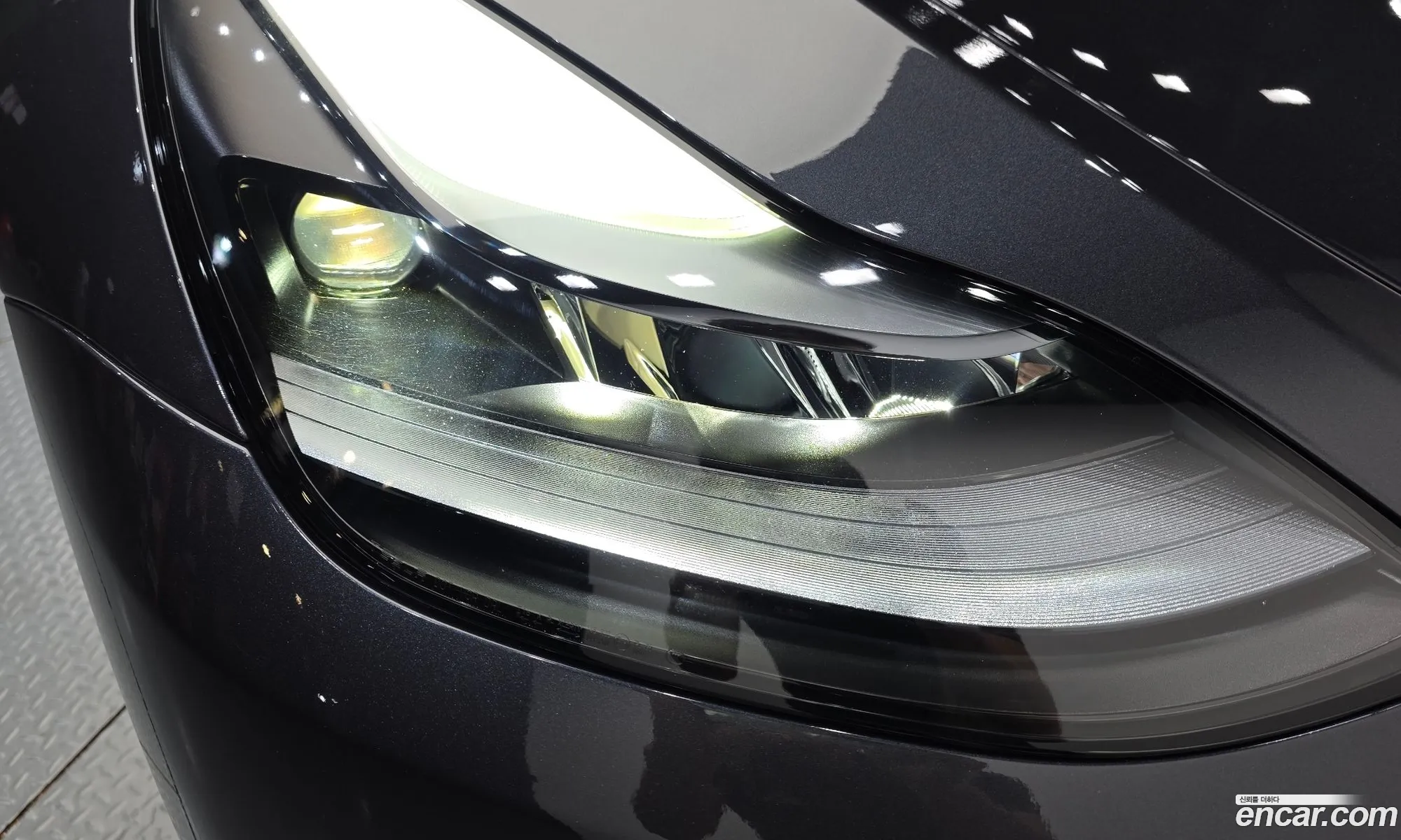 Tesla Model Y 2024 — 19