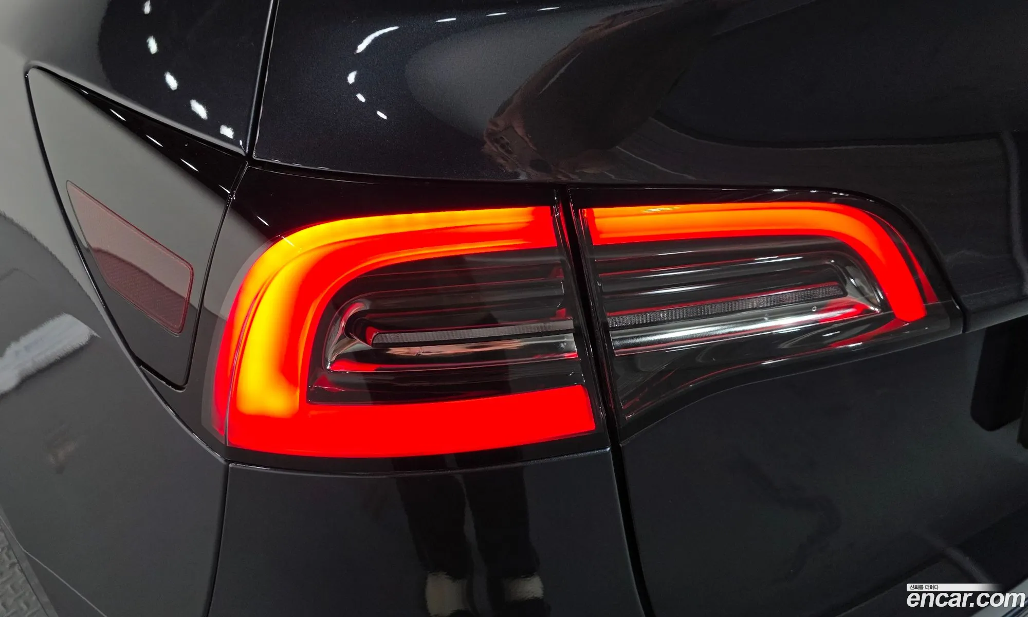 Tesla Model Y 2024 — 21