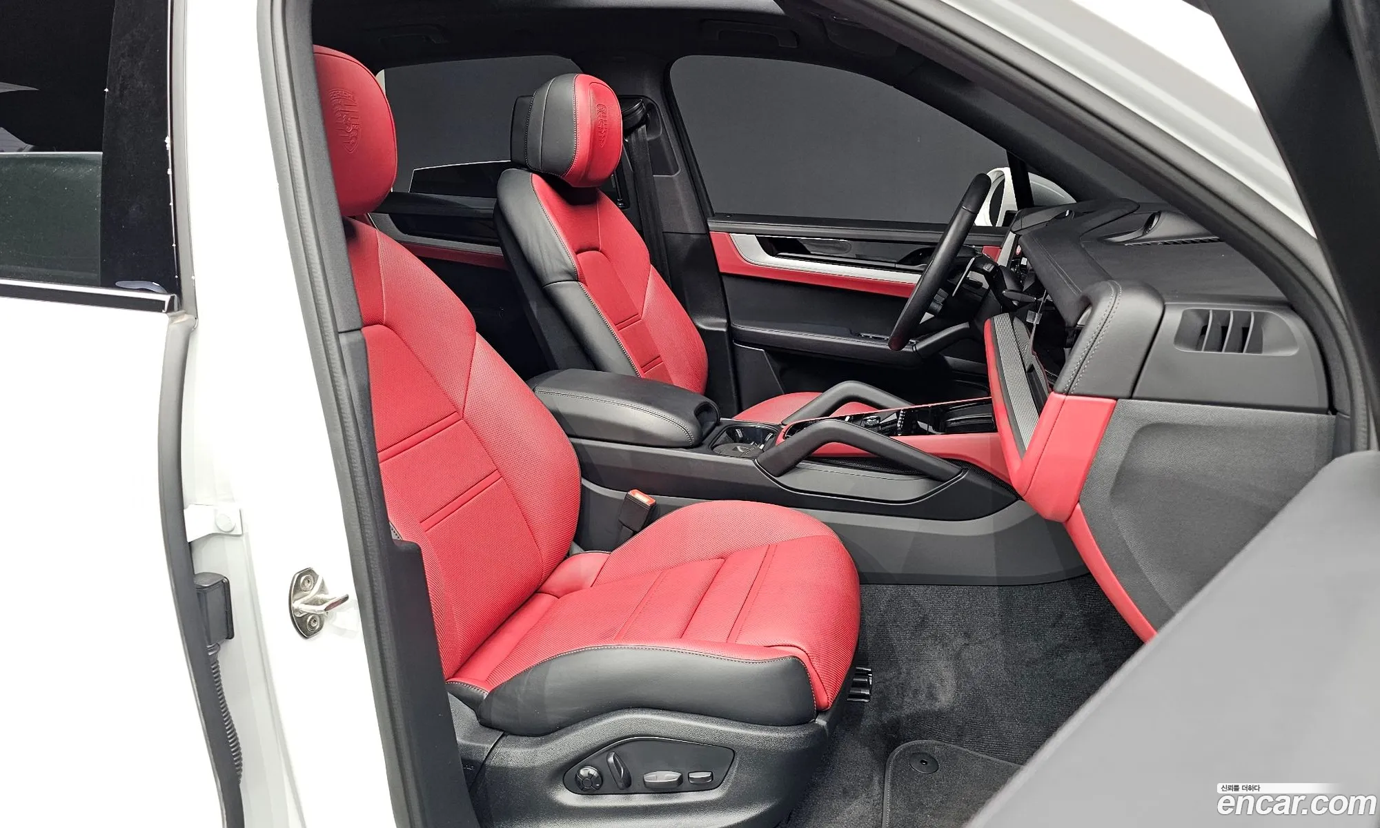 Porsche Cayenne 2024 — 8